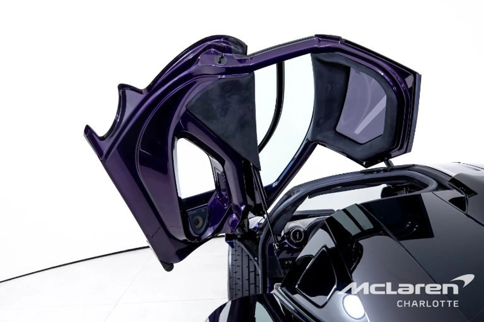 mph009_1057640219_Used_2019_Mc_Laren_Senna_81ab938564
