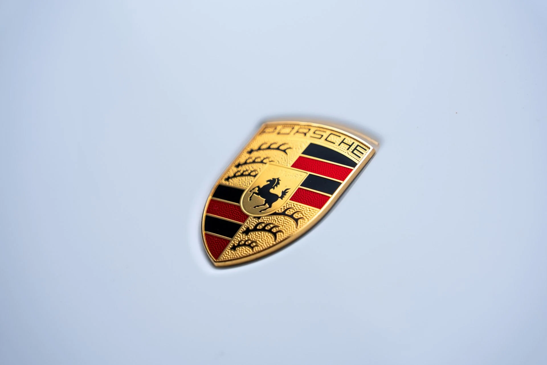 mph009_1059153537_Used_2020_Porsche_911_Carrera_1769107199_181e67d02a