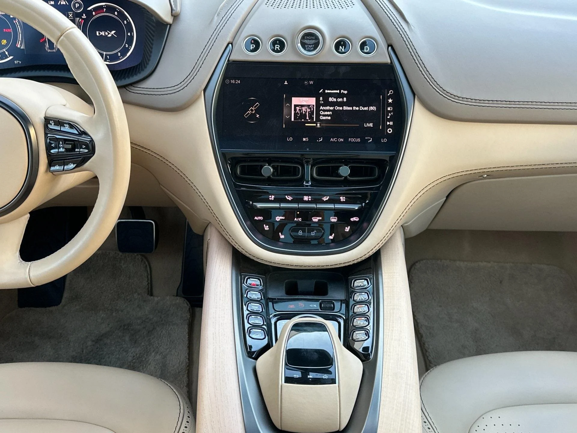 mph009_1060053166_Used_2021_Aston_Martin_DBX_1758724409_c21d6695db