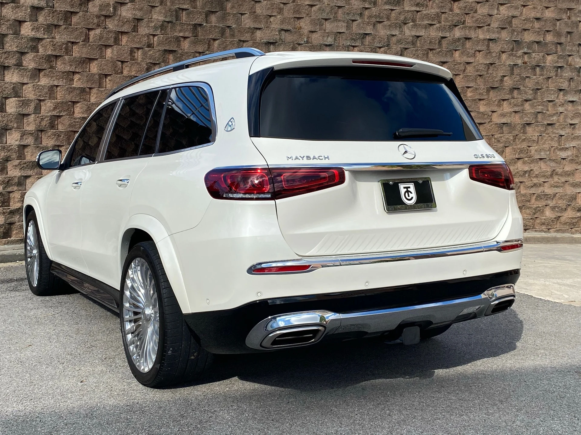 mph009_106650068_image_10_360caad2e5