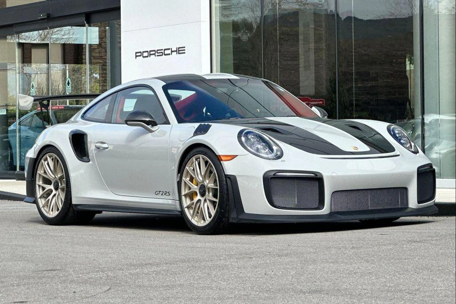 mph009_107418596_h60r_H5j_Y_Aou6_Np_MS_1p0m09afnfw_147812b233