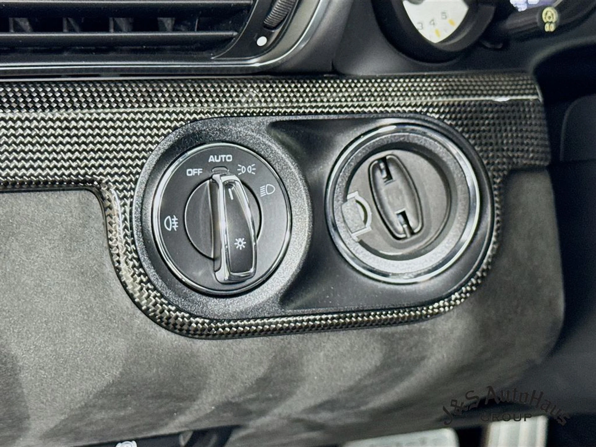 mph009_1075551700_3yo8qnn2x68l6c6hg0zpum2hbzlq_f79dd55ba6