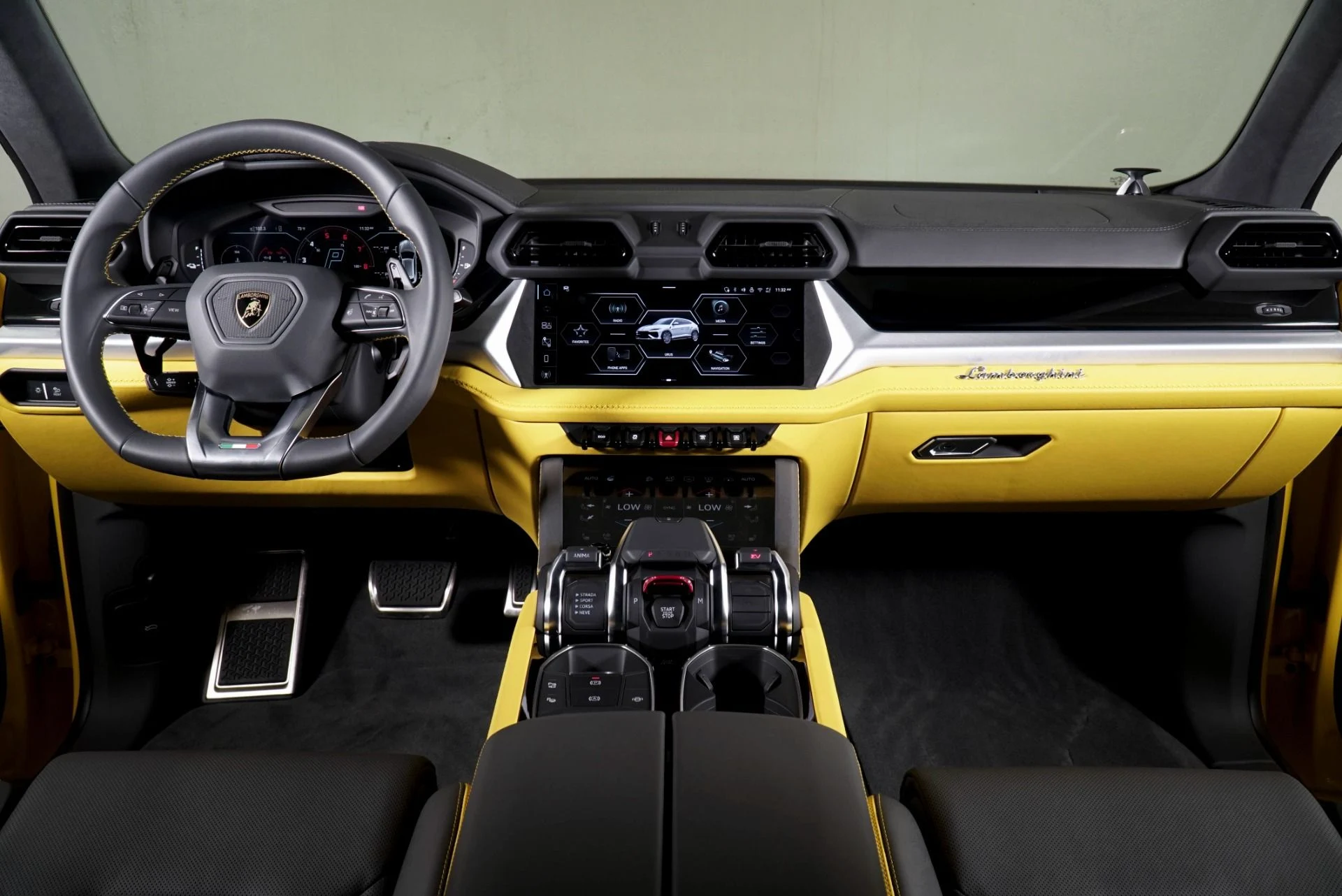 mph009_1077354060_New_2026_Lamborghini_Urus_SE_1776446130_c0ee532aaf