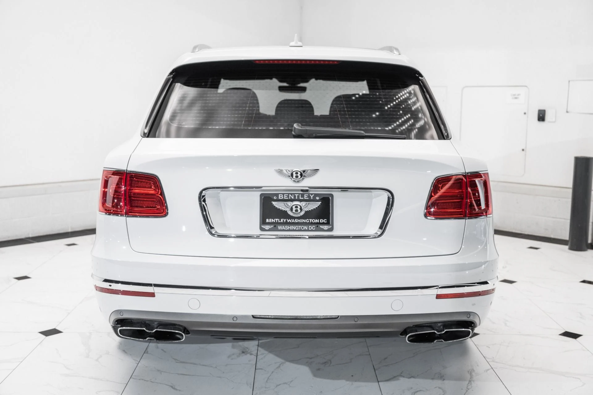 mph009_1079198432_Used_2019_Bentley_Bentayga_V8_1759420865_b476d6f0b2