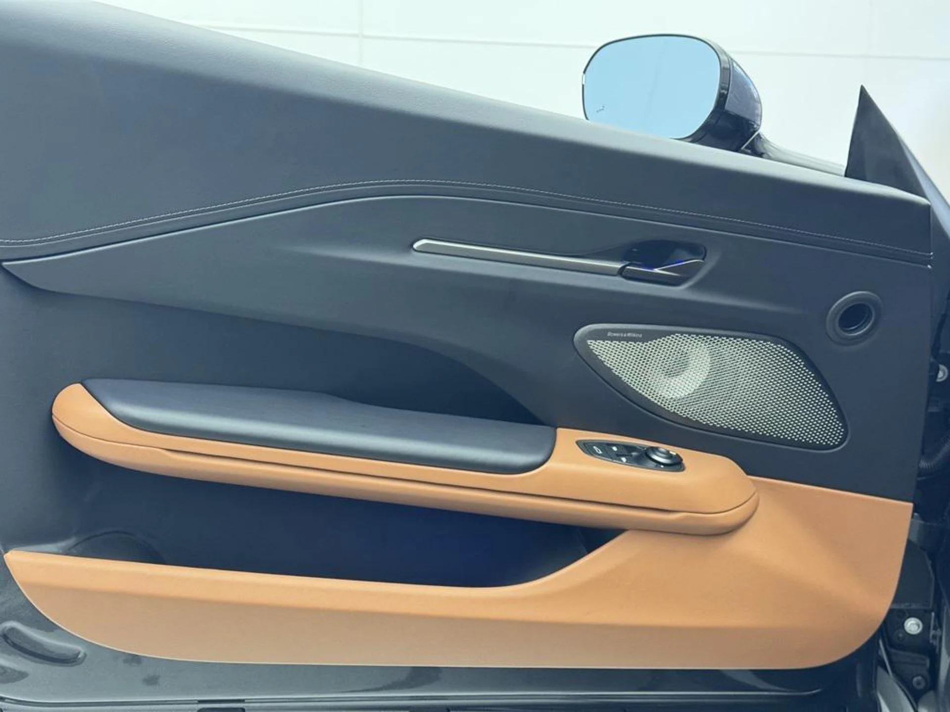 mph009_1089123192_Q_Wx_X03f_Rq2_Ud_X3_Nu_BC_9_WT_Nx_RN_0_49c9447e0d