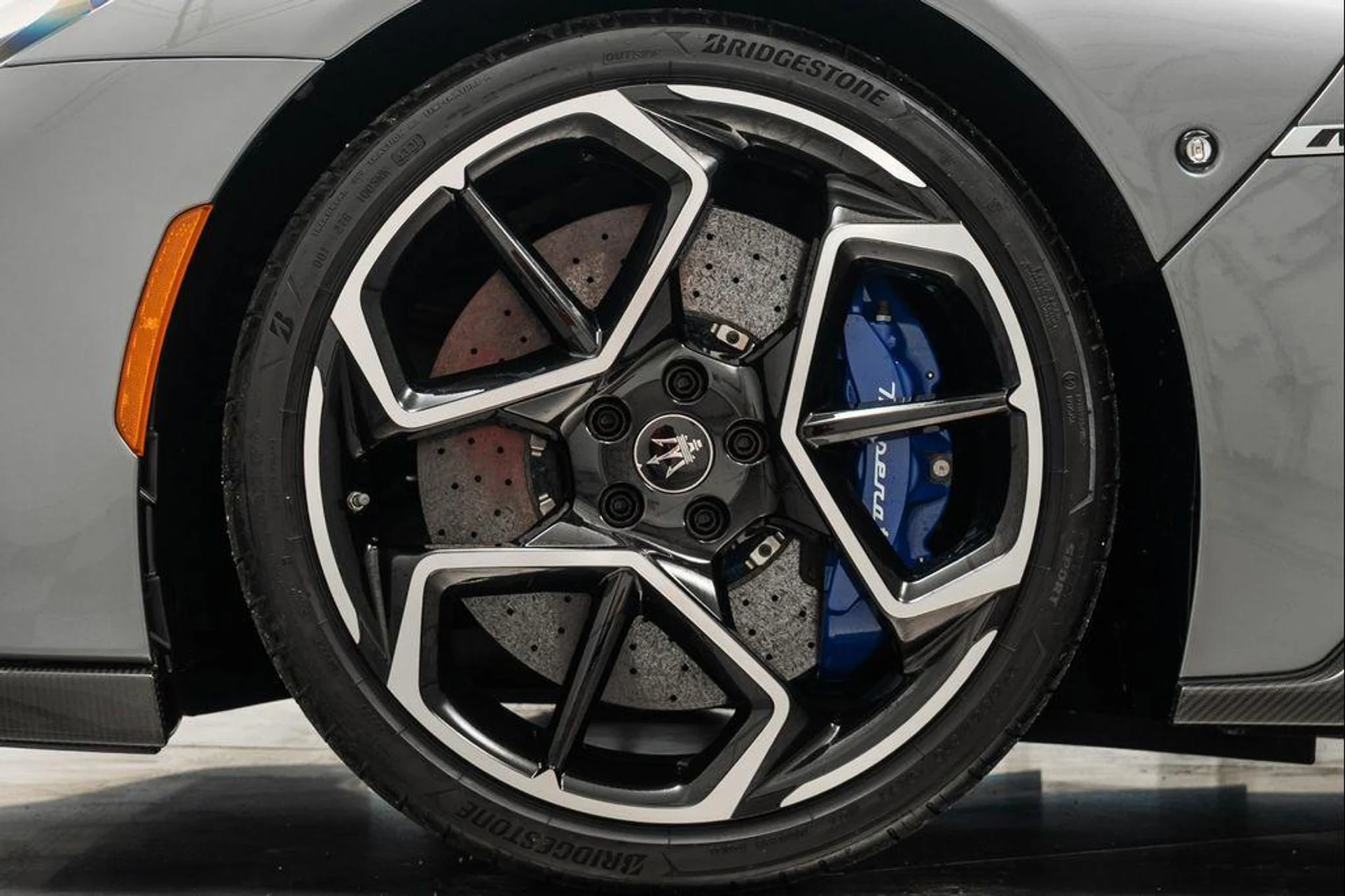 mph009_1092009178_z_P_Yr_6e8_N_Ukz_Sdbnc_Ma_UB_Ows_V6g_d7fa2bf010