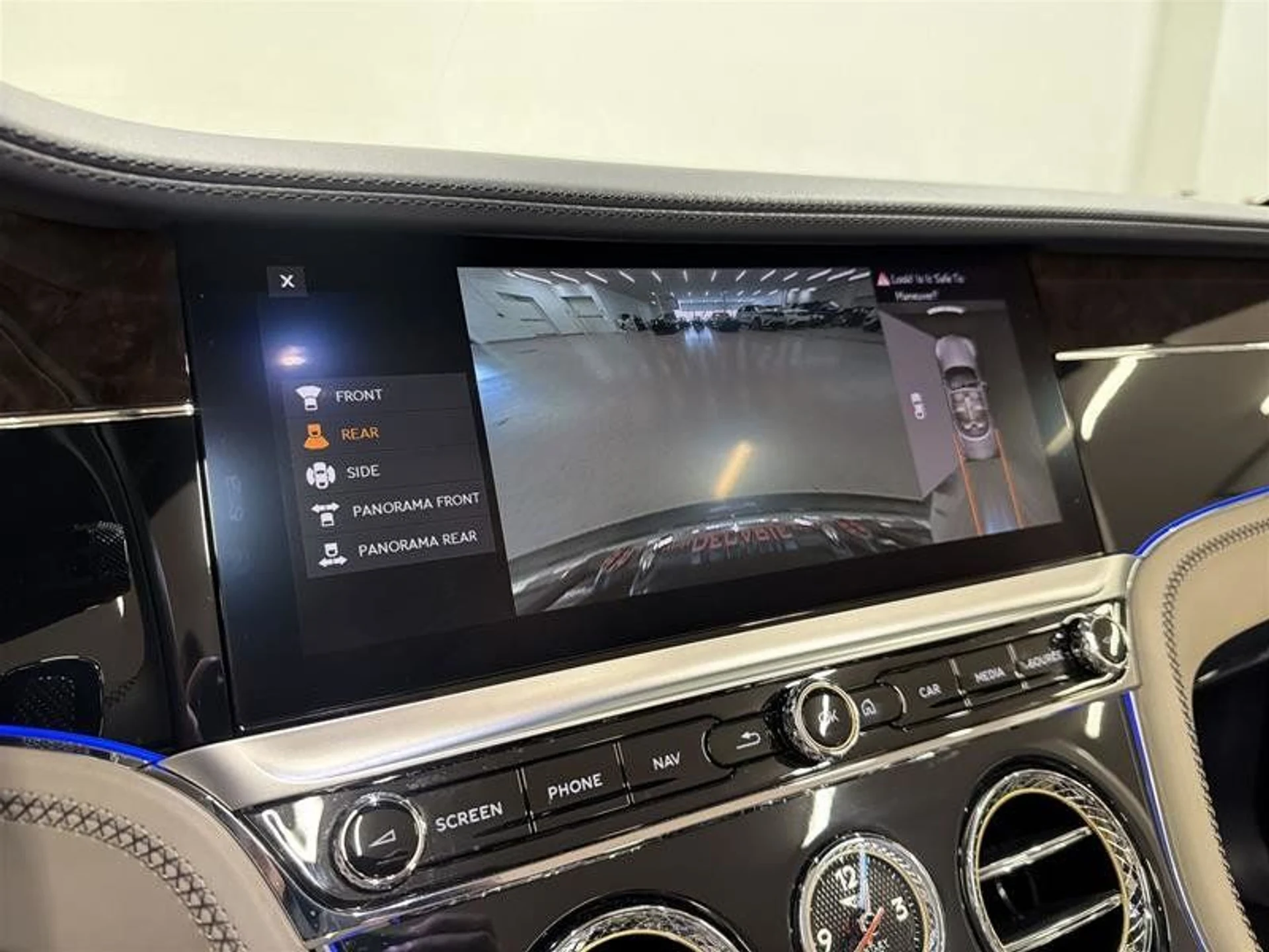 mph009_1103080699_38301081_05247_oe5srpk2_0911231827