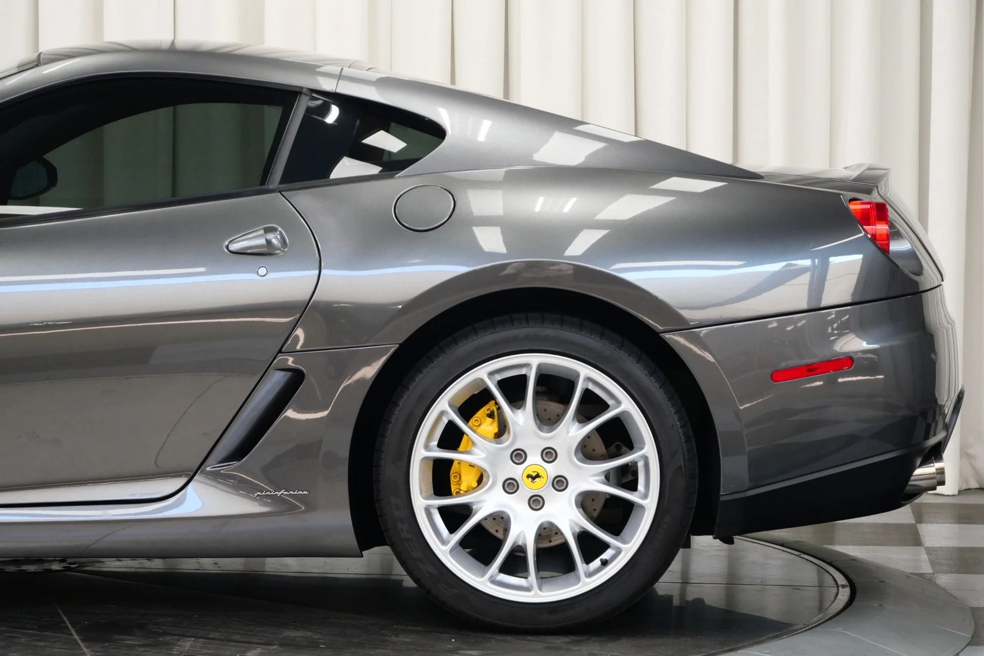 mph009_1104694189_Used_2007_Ferrari_599_GTB_Fiorano_1752852394_65dfc43962