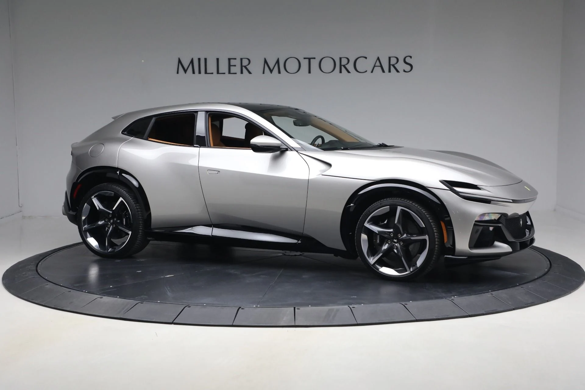 mph009_110703599_Used_2024_Ferrari_Purosangue_1770065660_8969b8807c