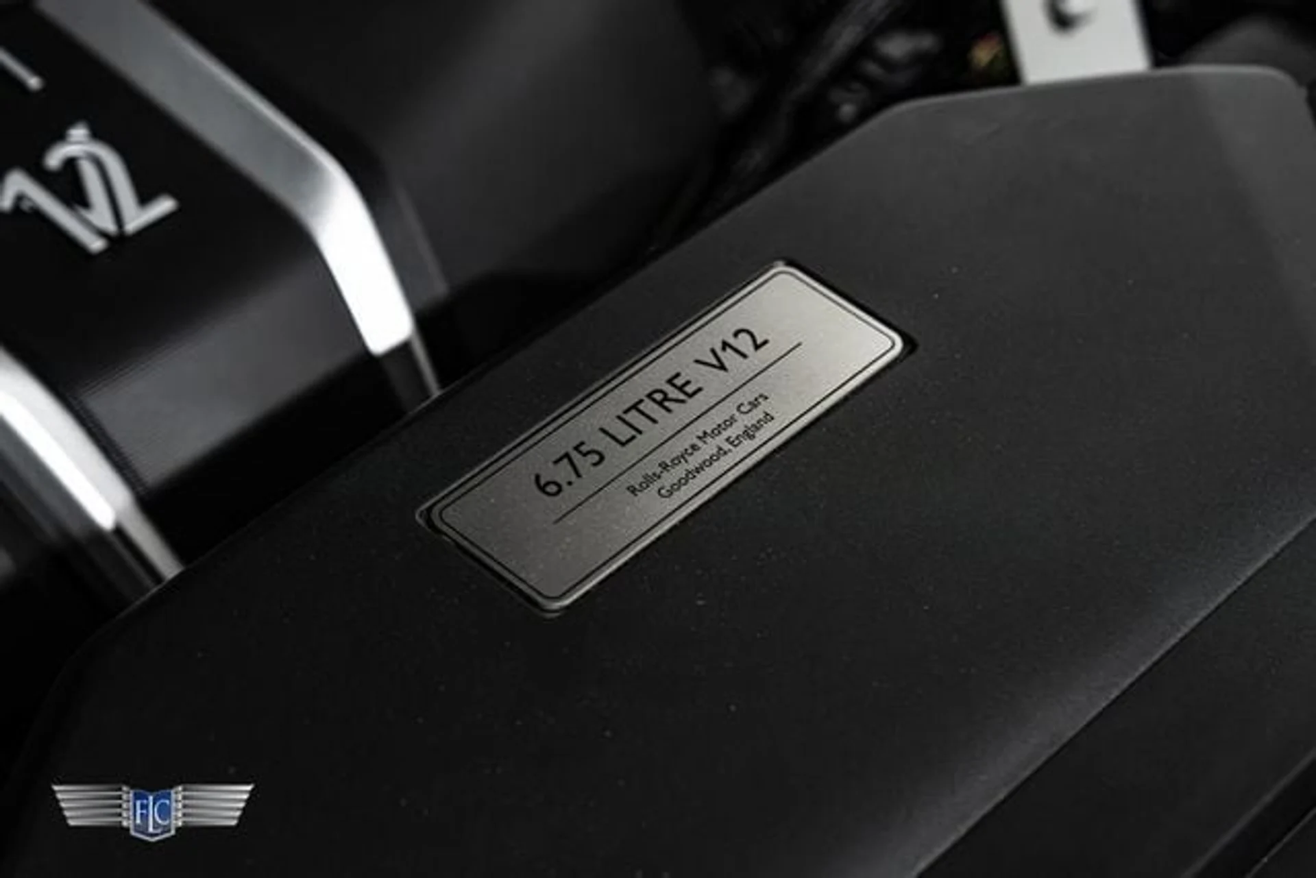 mph009_1110590832_used_2023_rolls_royce_cullinan_sportutility_9689_23087189_14_640_37a650bf6c