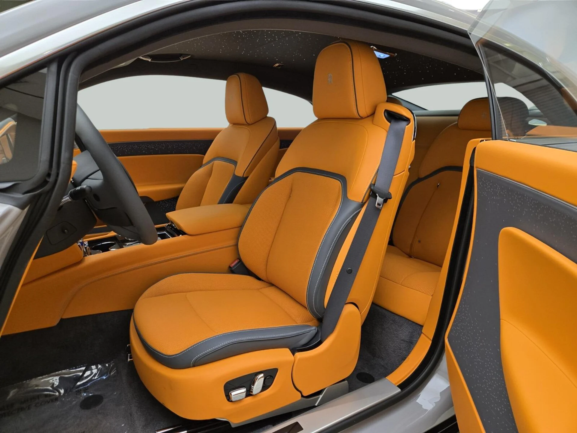mph009_1112597308_New_2025_Rolls_Royce_Spectre_1753162493_0c5265364b