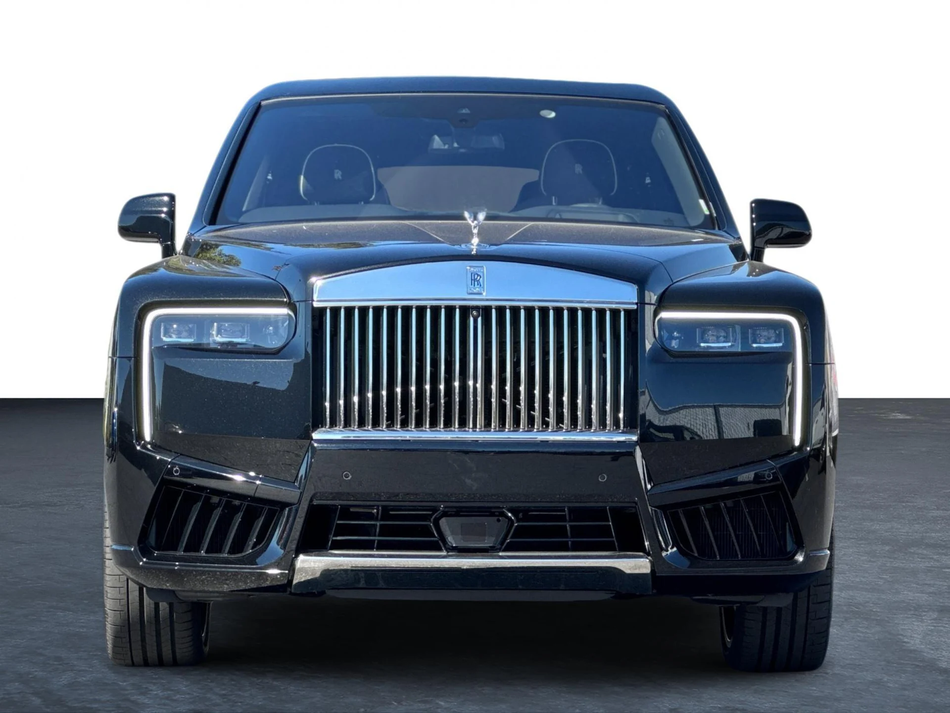 mph009_1112626332_New_2025_Rolls_Royce_Cullinan_Base_1756909302_2d8b794041