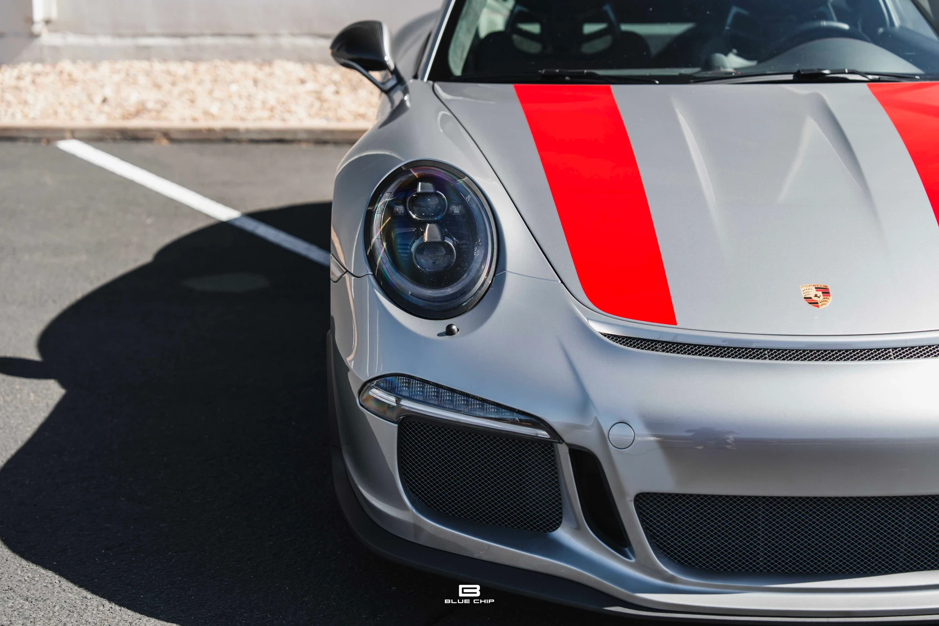 mph009_1121485754_6a2c7e05da3b3d6a5d67565e_2016_Porsche_911_R_10_4668a94554