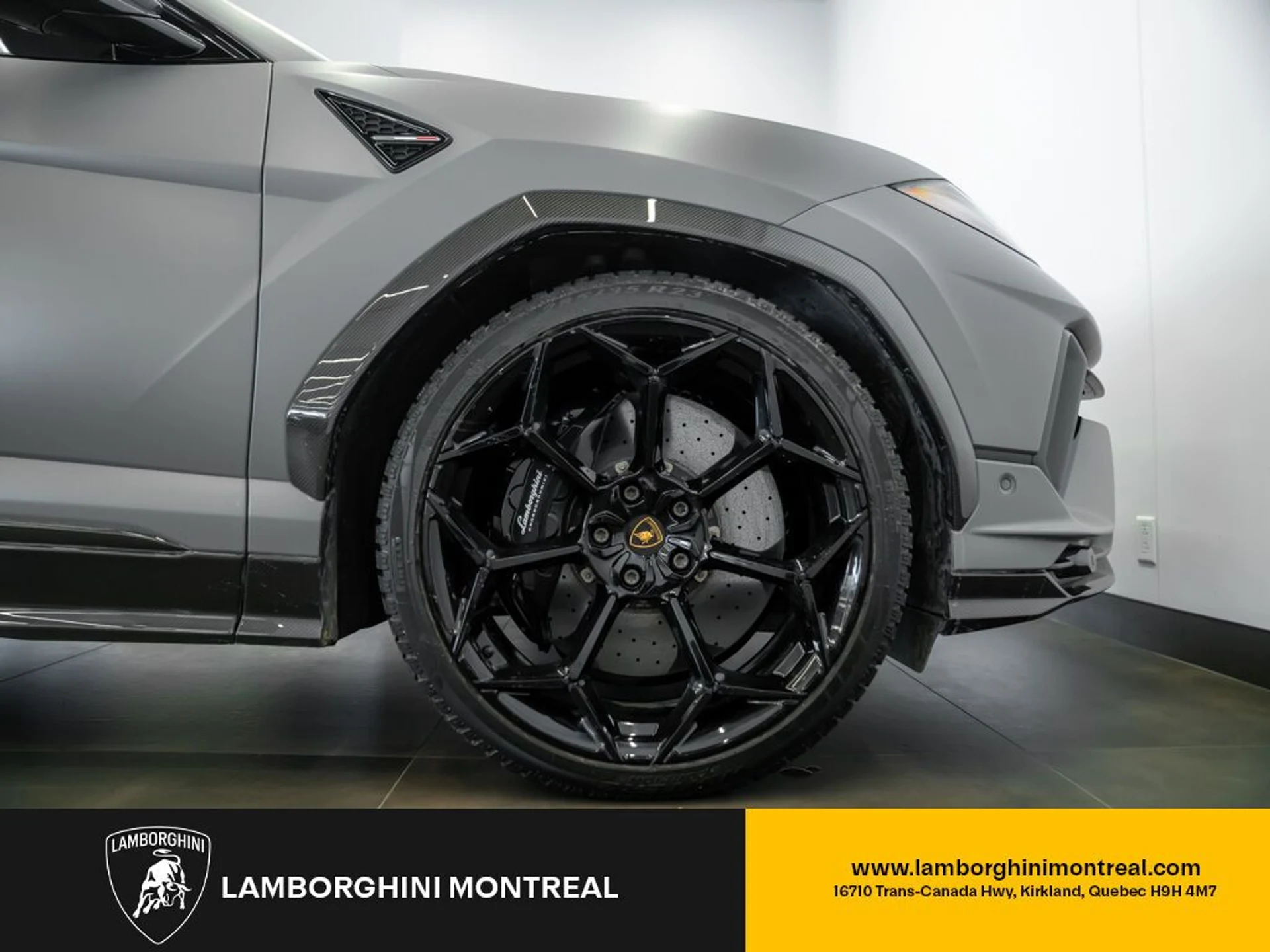 mph009_1123005323_lamborghini_urus_2023_jpg_v_1755118454_75c36591e5