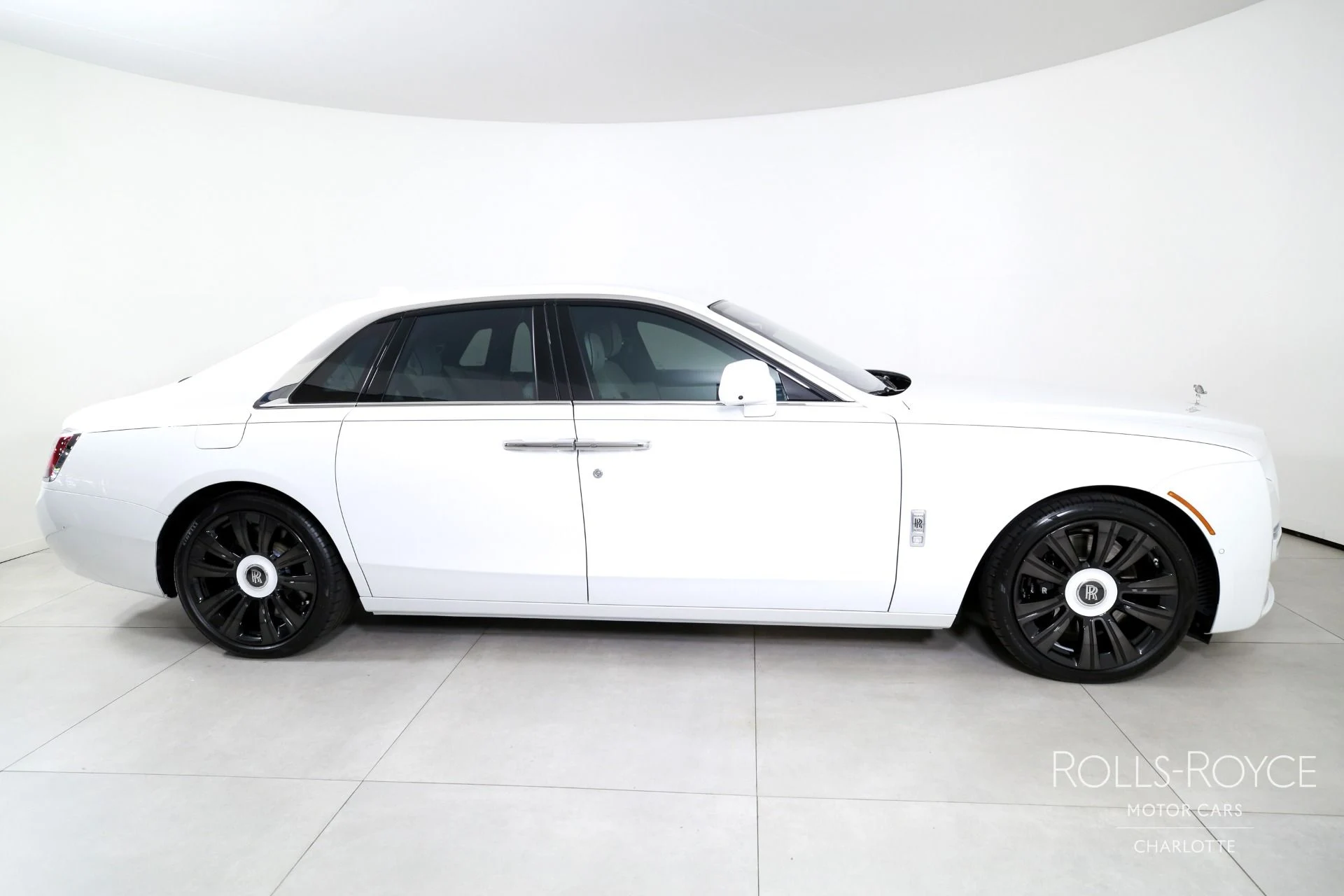mph009_1125040255_Used_2021_Rolls_Royce_Ghost_1787242896_97e87cf86e