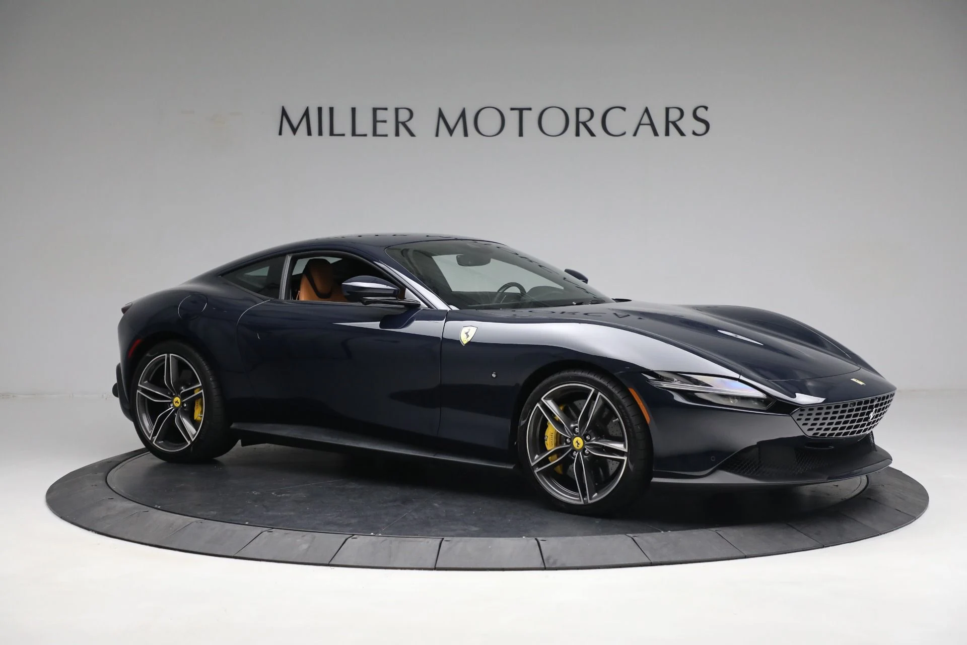 mph009_1125769199_Used_2022_Ferrari_Roma_1123f62ce7