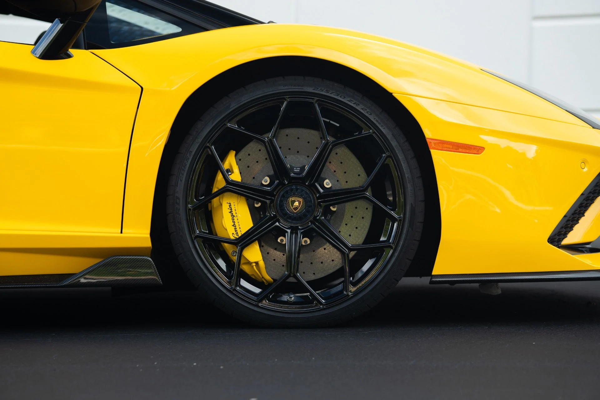 mph009_1126186173_Used_2022_Lamborghini_Aventador_LP_780_4_Ultimae_1757714109_2ced40b1b1
