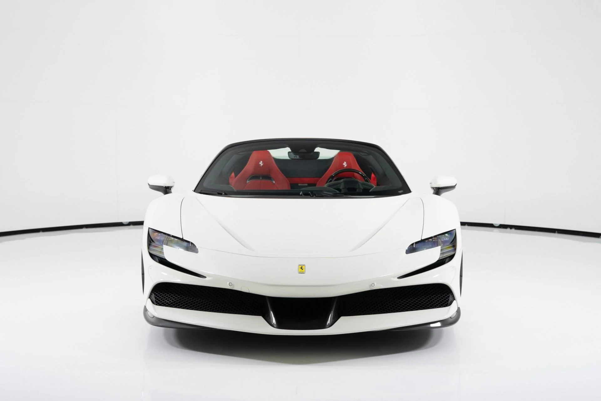 mph009_1135716793_Used_2024_Ferrari_SF_90_Spider_1755801504_1a6b6abef1