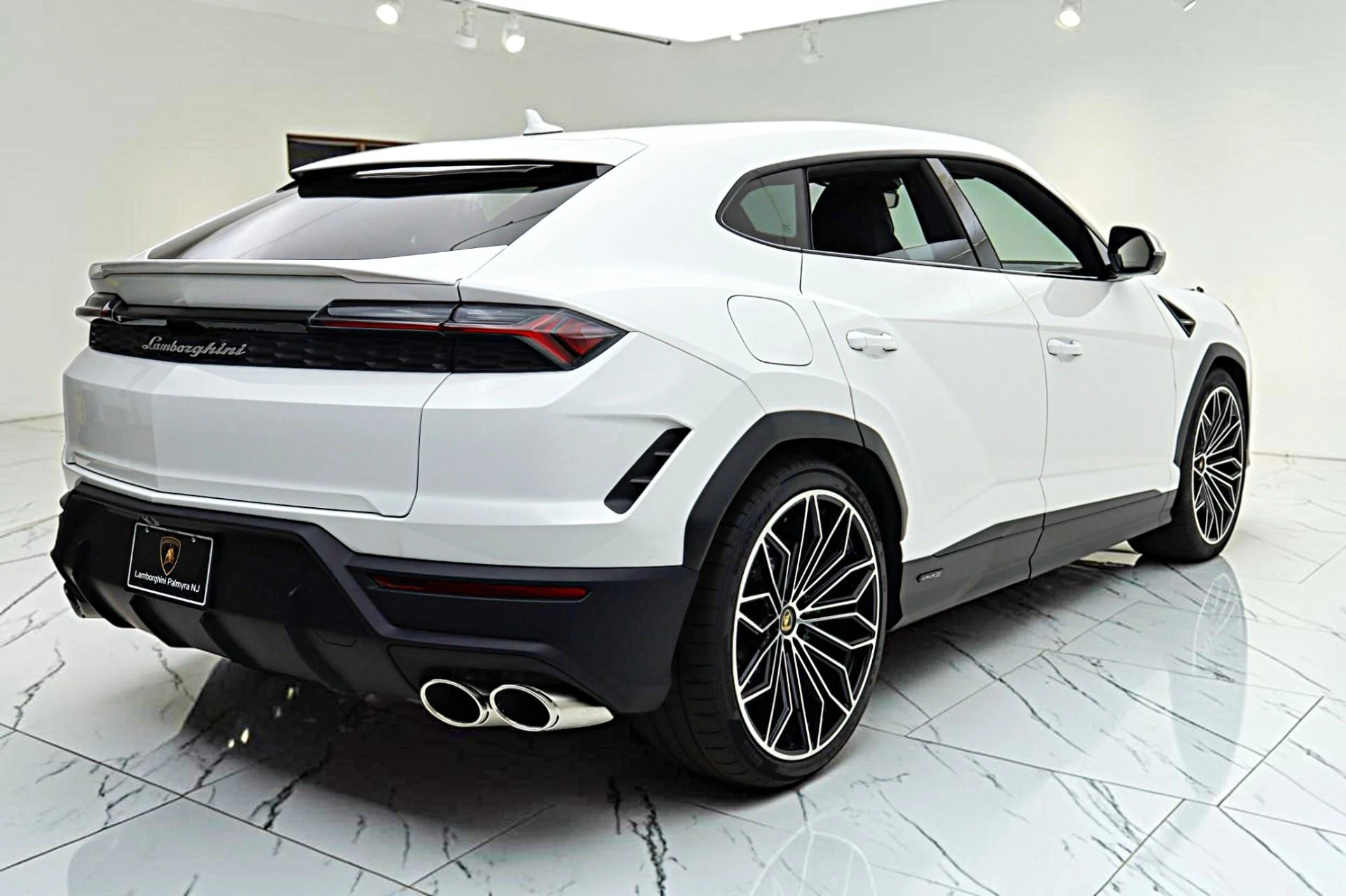 mph009_114039195_New_2026_Lamborghini_Urus_SE_5a4422acdb