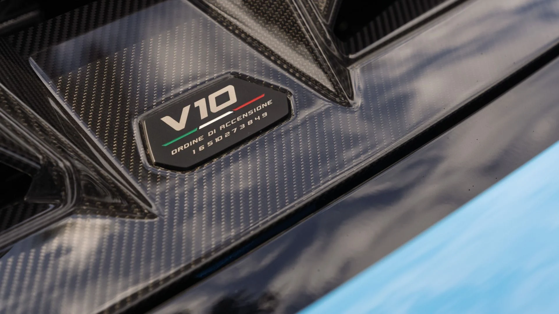 mph009_1150017829_Used_2024_Lamborghini_Huracan_Tecnica_1759426559_d469df184f