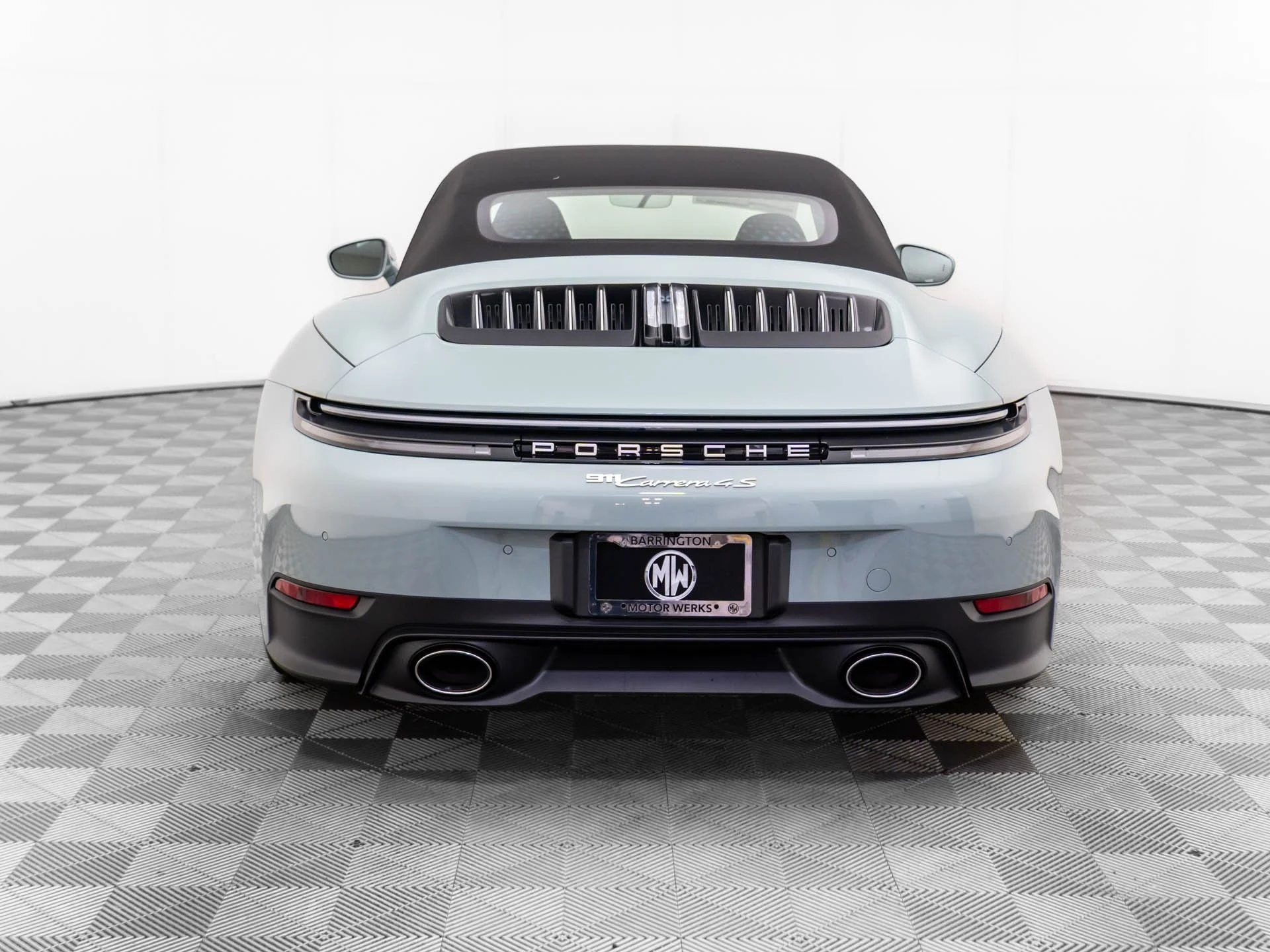 mph009_115936751_893869846ba751462ce3e0e30f1de83dx_3fed00a49d