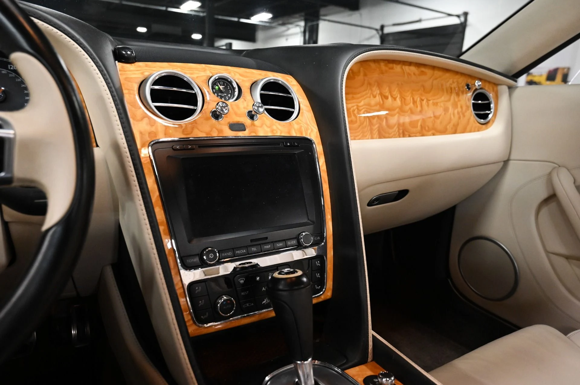 mph009_1161737563_Used_2013_Bentley_Continental_GTC_1754410304_63162fab56