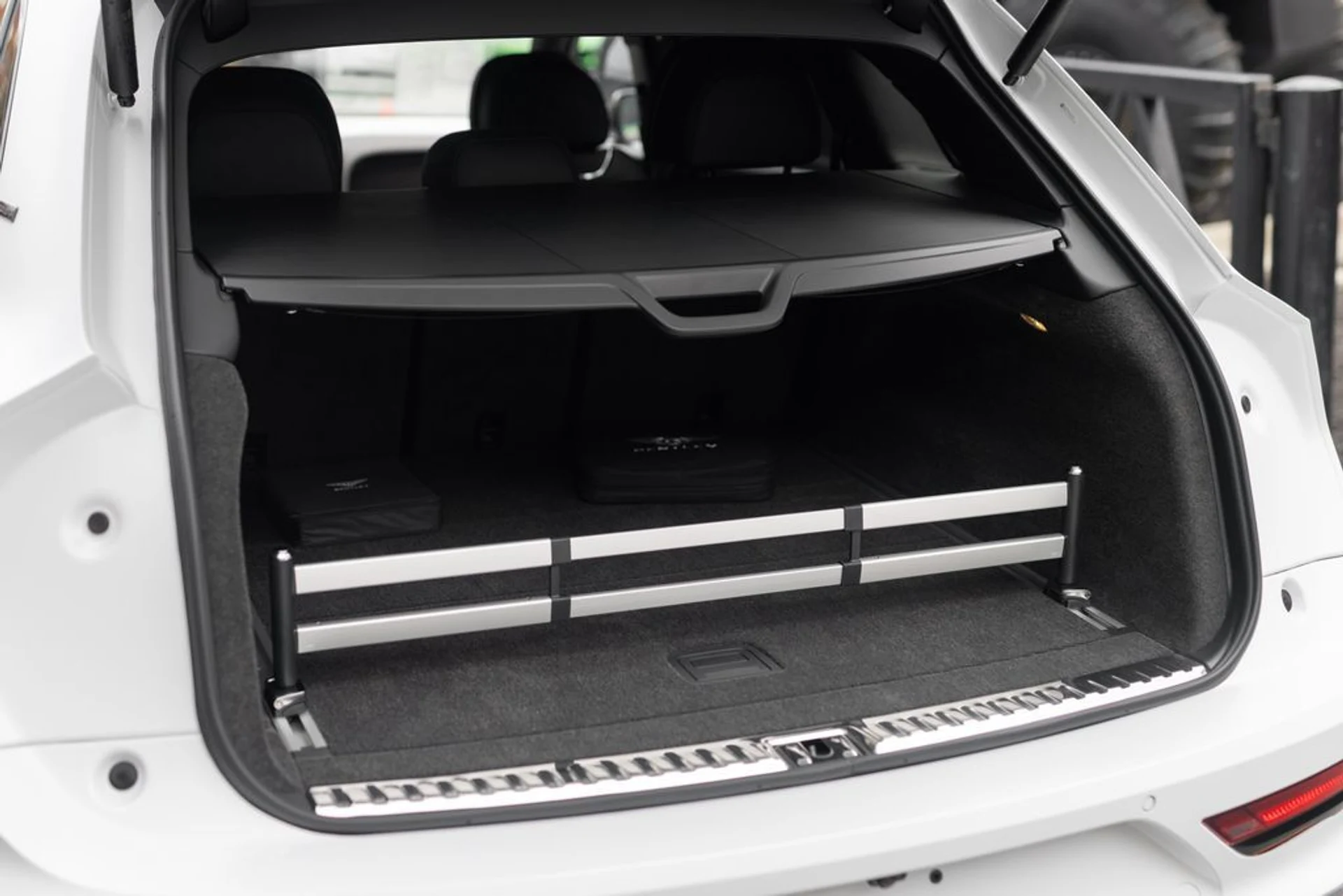 mph009_1162570102_377b403c15c3f5531acb5e0888b71126x_a7e6fc8051