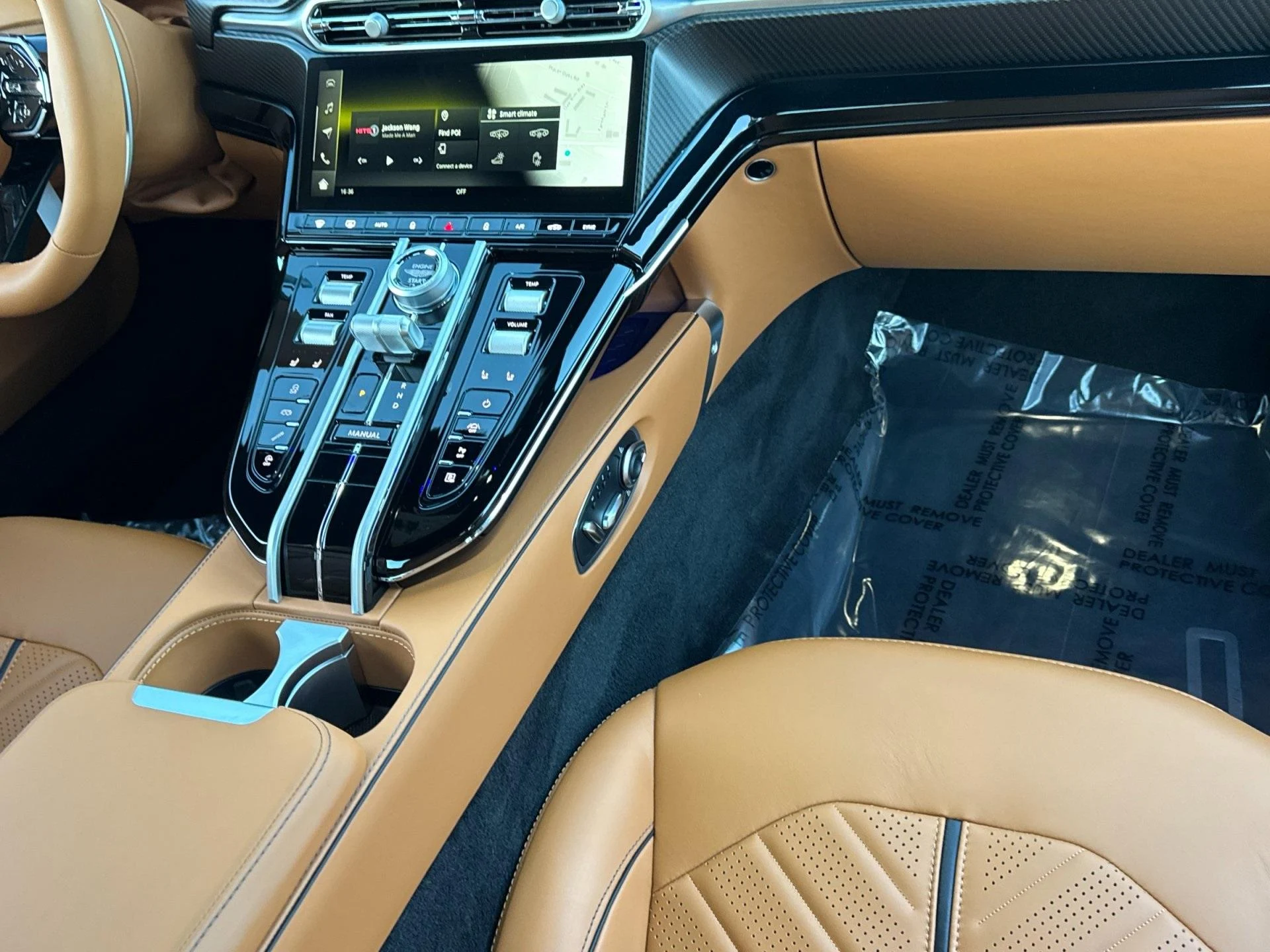 mph009_1164627327_New_2026_Aston_Martin_Vantage_S_1767971567_bed6b37391