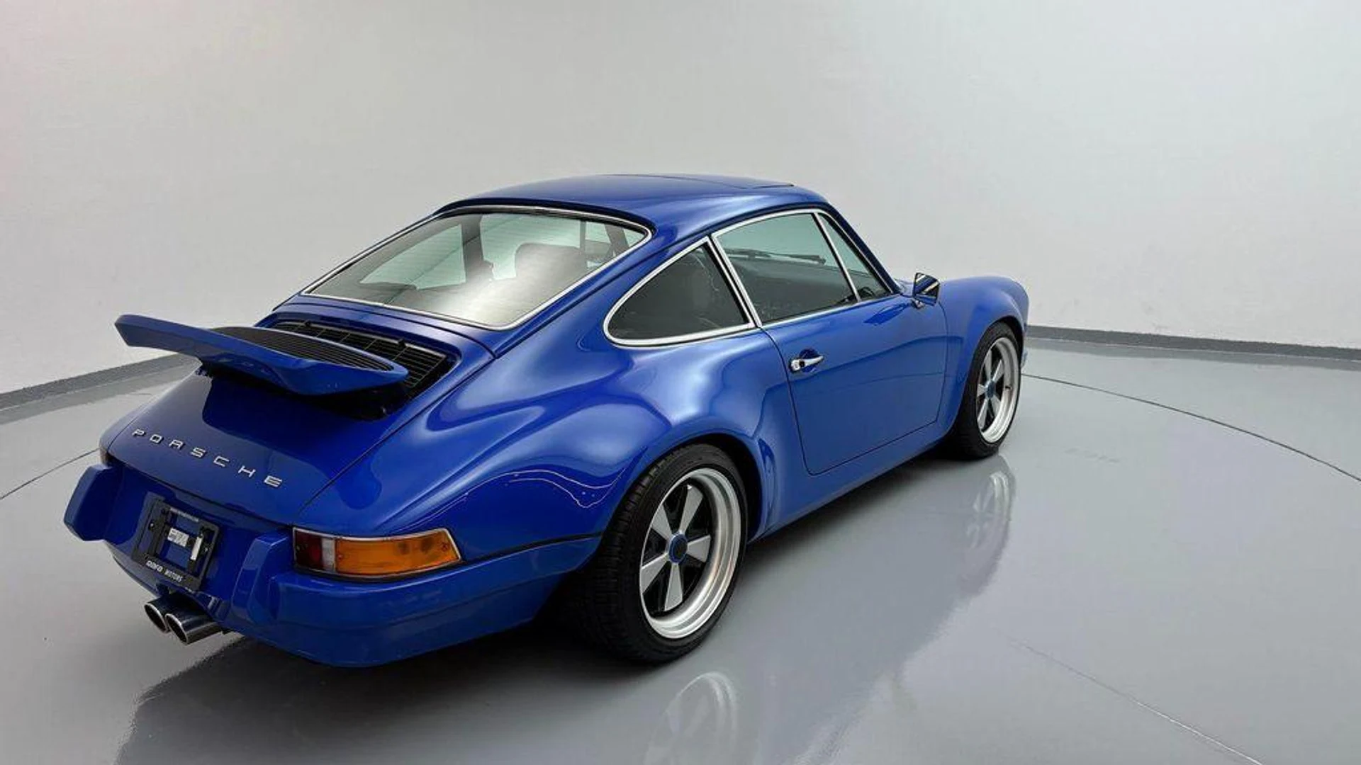 mph009_1164787120_Q_Jc2_HUC_Sn2_Z_Fk62_Gl_D0_GVL_Rsvq_Q_7e814318c3