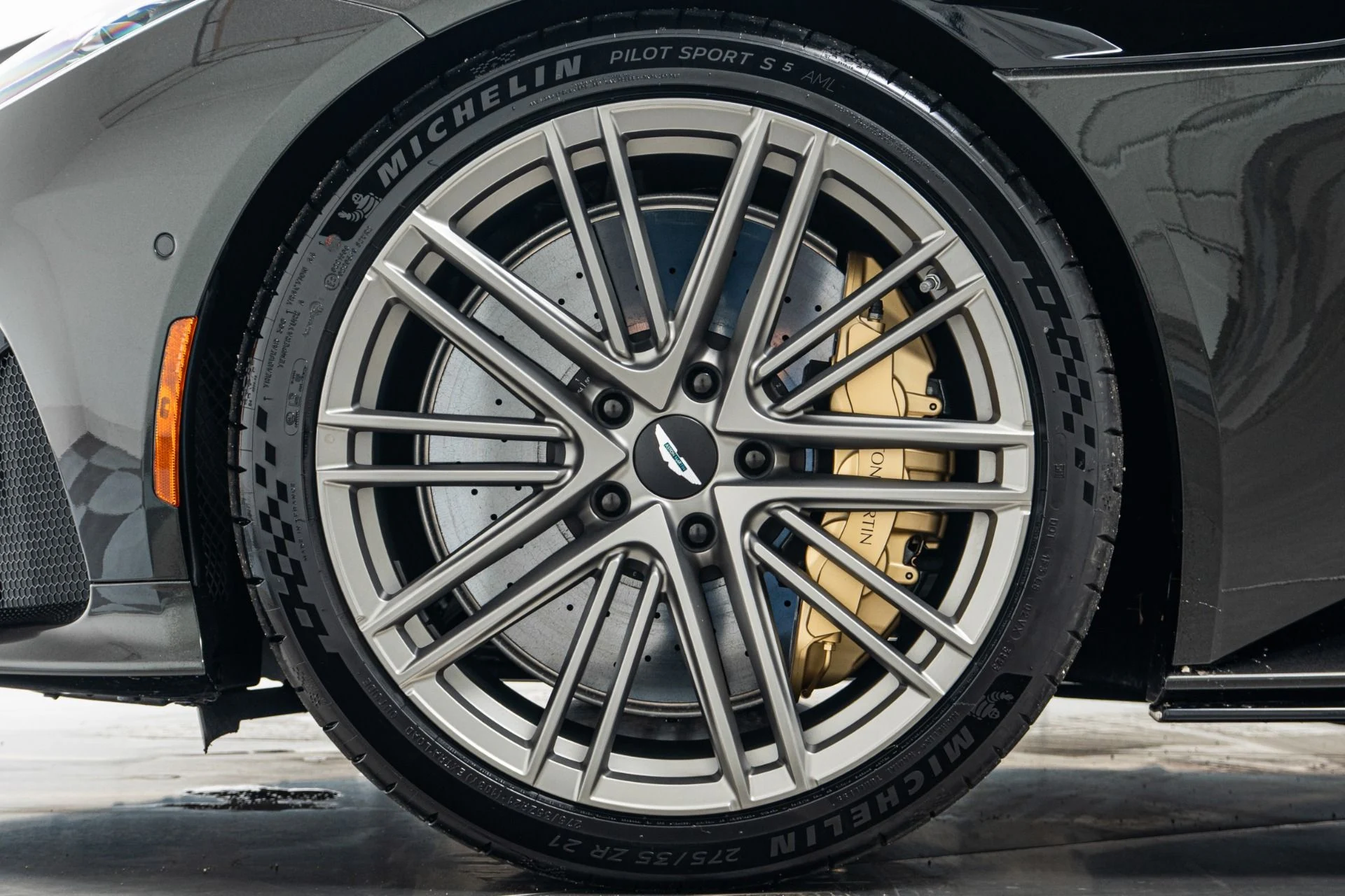 mph009_1175715642_Used_2024_Aston_Martin_DB_12_Volante_Low_Miles_86_K_in_Options_Gorgeous_Color_Combination_1774375825_deeba5da47