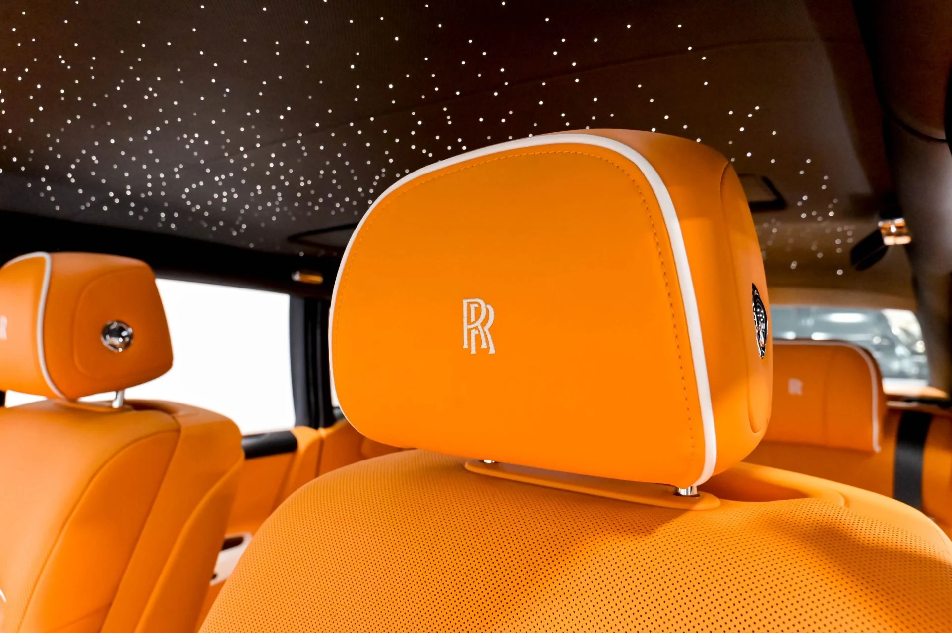 mph009_1182140721_Used_2022_Rolls_Royce_Phantom_1778542434_35e63e7d9f