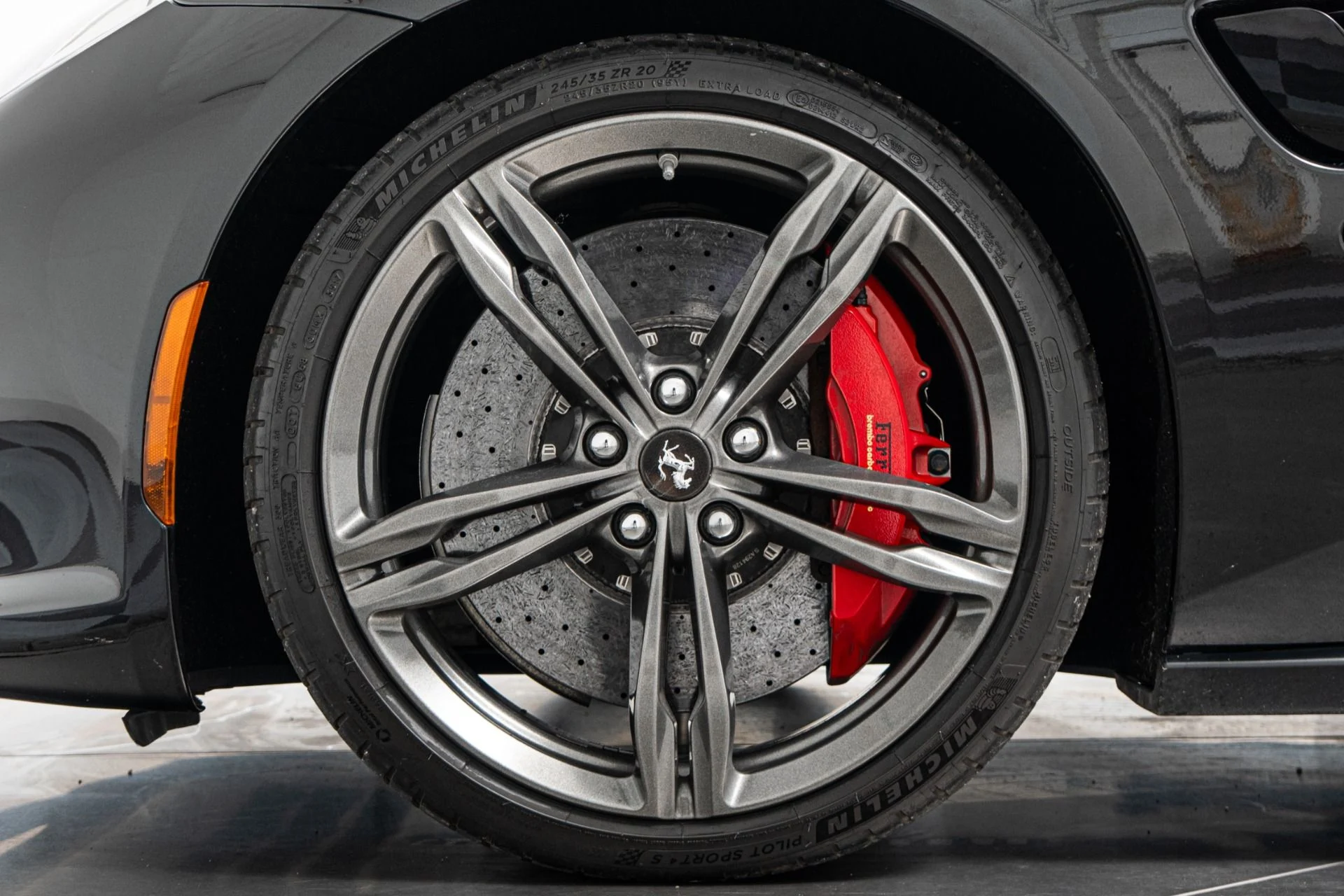 mph009_1185572308_Used_2019_Ferrari_GTC_4_Lusso_1790632614_2144a1d65a