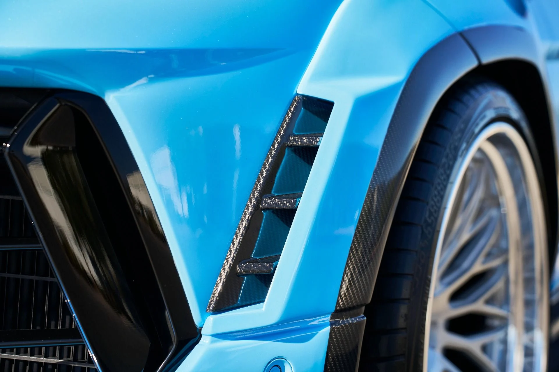 mph009_1186138575_Used_2024_Lamborghini_Urus_Performante_1764957576_a411428b66