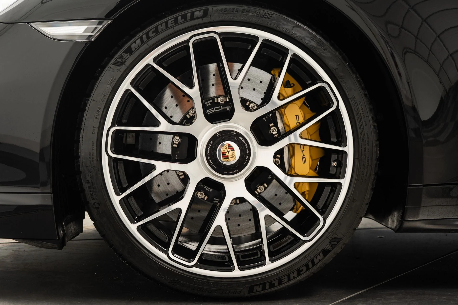 mph009_1186196886_Used_2014_Porsche_911_Turbo_S_1758120142_3176eb06cd