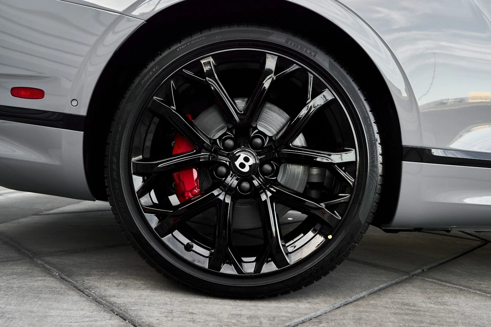 mph009_1193350150_Used_2024_Bentley_Continental_GT_V8_S_1764464359_e33788873e