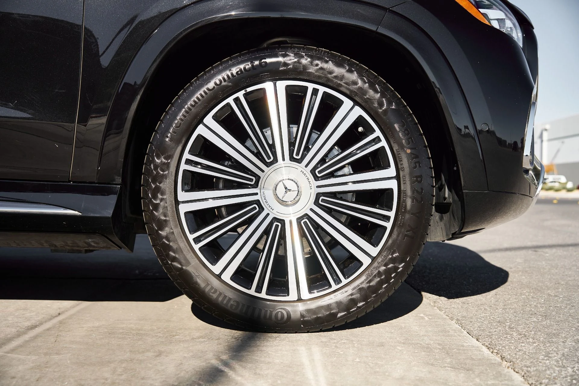 mph009_1193520553_Used_2024_Mercedes_Benz_GLS_Maybach_GLS_600_1762306321_785c6cfdee