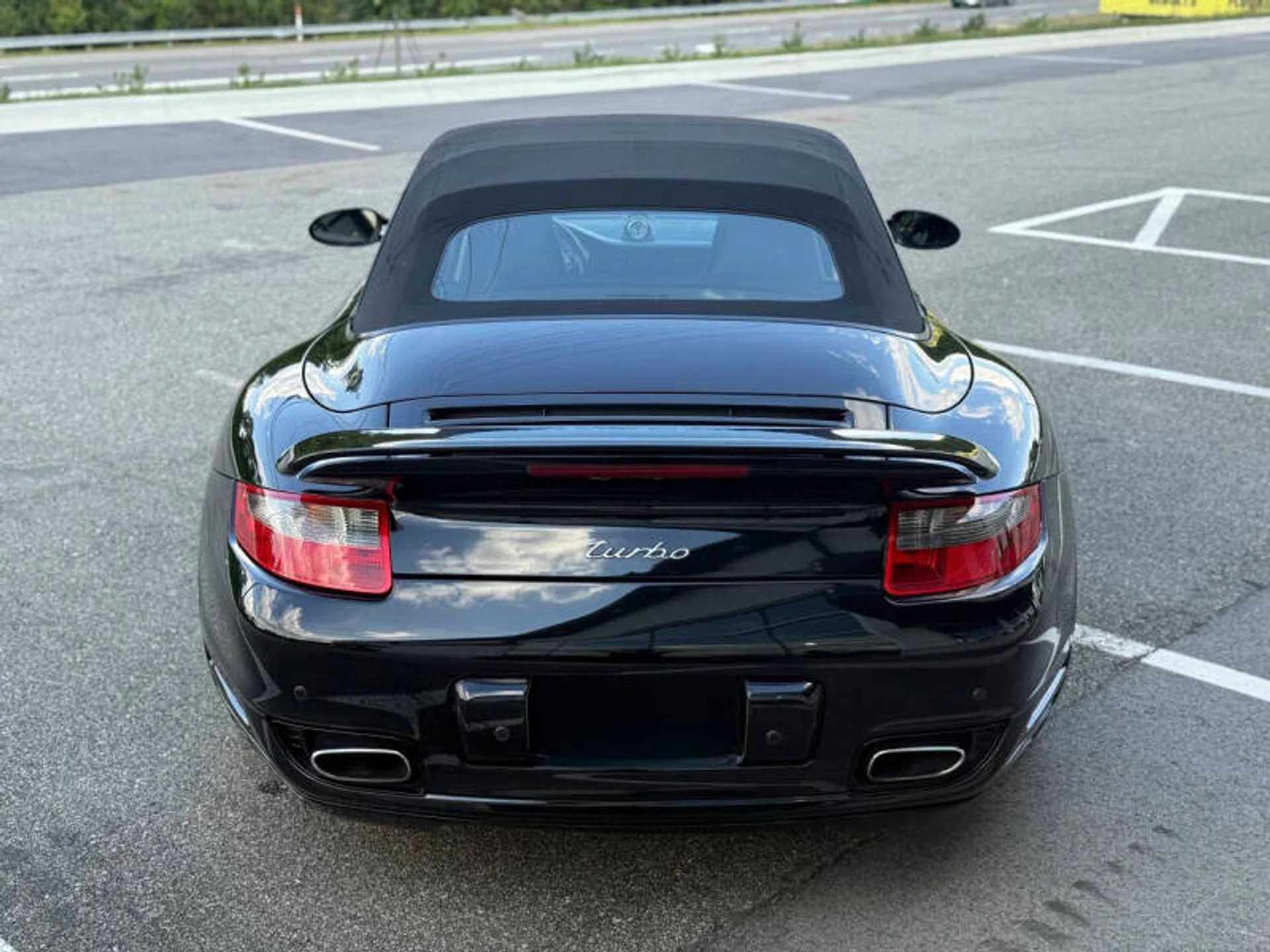 mph009_1193861679_2008_porsche_911_turbo_awd_2dr_convertible_25ea32e813