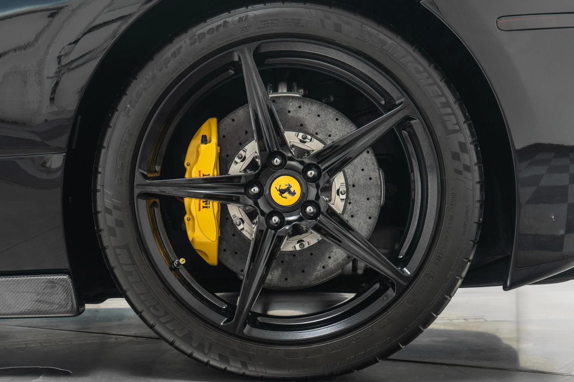mph009_1194775354_Used_2012_Ferrari_458_Italia_1753117514_9c65725a37