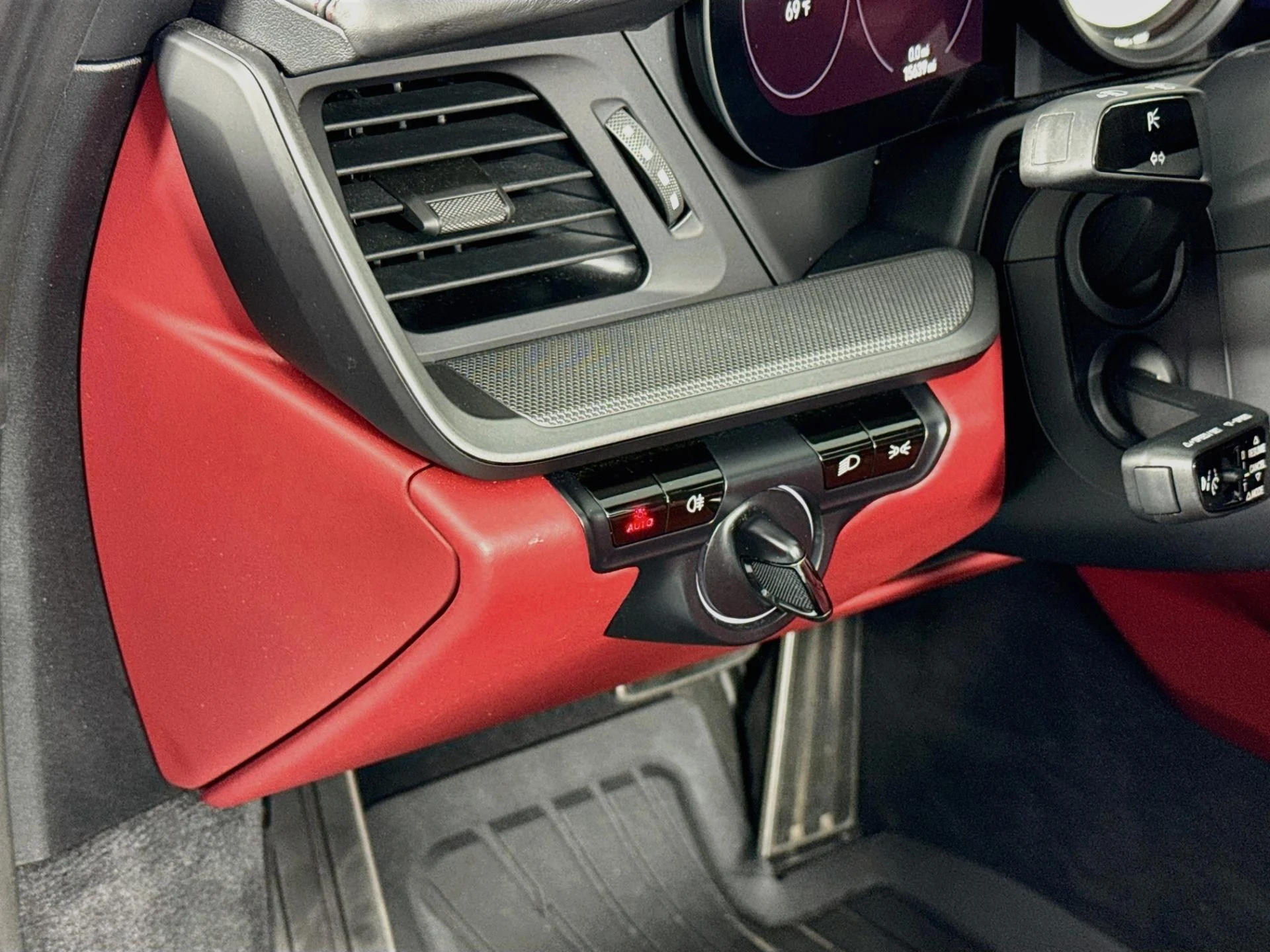 mph009_1198152205_Used_2021_Porsche_911_Targa_4_S_1789669338_ef8983227f