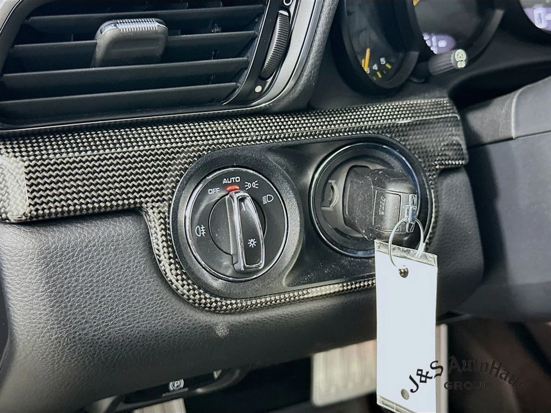 mph009_1204001934_1e9y5ghhkohe9a5ahh24gp5v6a60_bbf6ef0c68