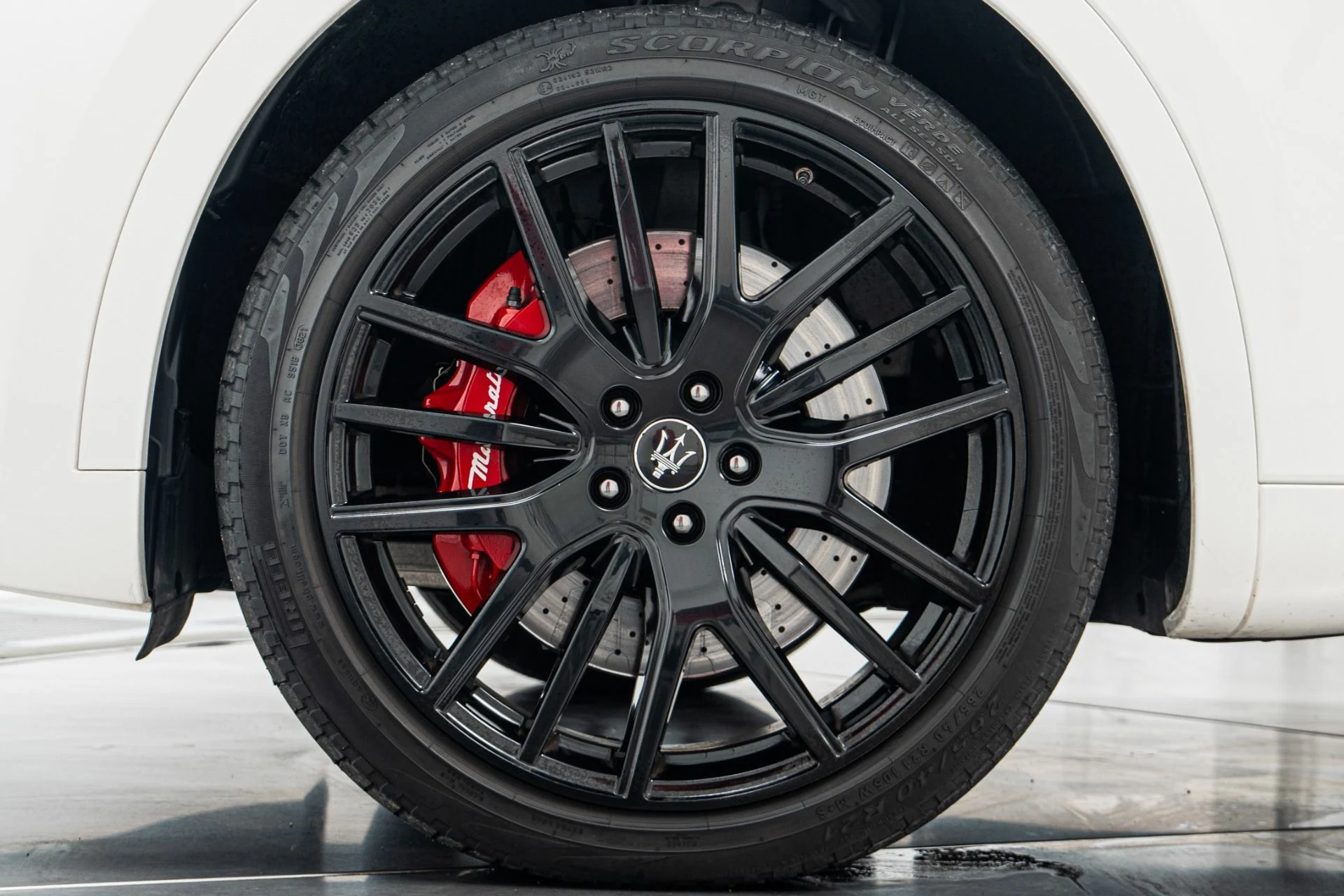 mph009_1204810596_Used_2022_Maserati_Levante_Modena_Nerissimo_Package_Comfort_and_Convenience_Package_1773694217_76ec098c2f