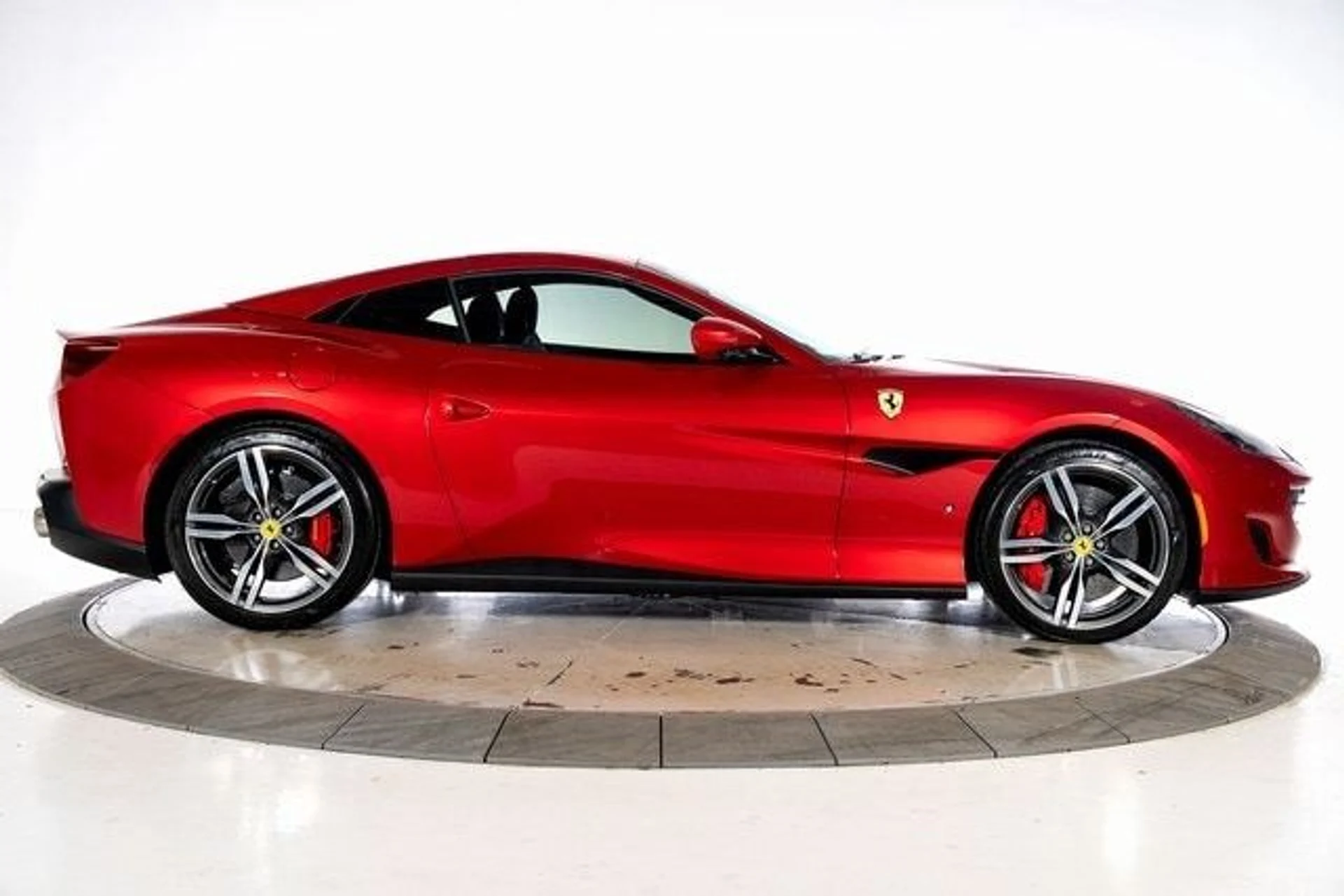 mph009_120779048_22fa3482beba6f3854735f49c03de733x_6b9b66fd35