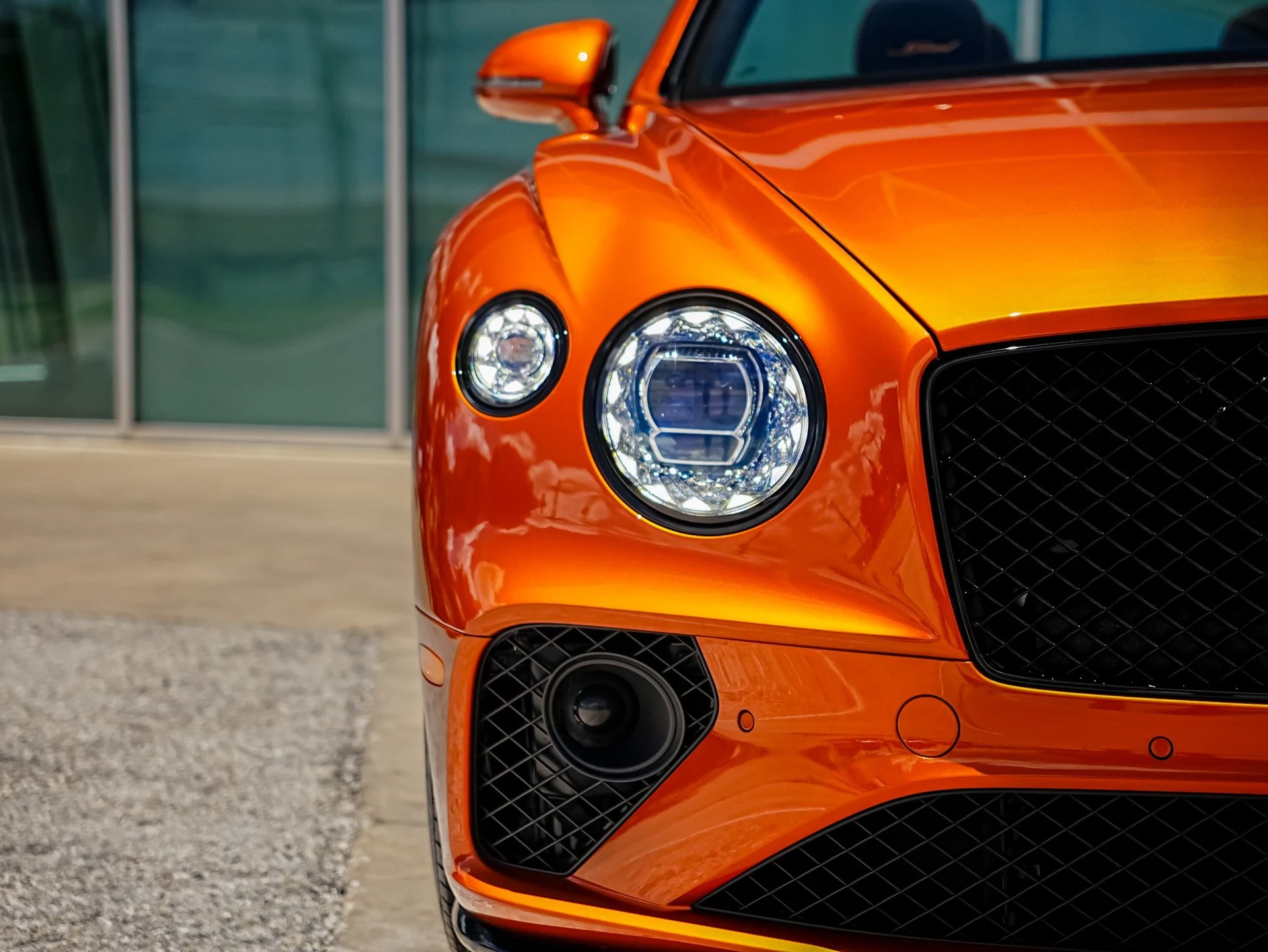 mph009_1210280725_Hi_Tech_Luxury_Imports_LLC_SCBDT_4_ZG_2_PC_008421_image_9_9d39ceeaa6
