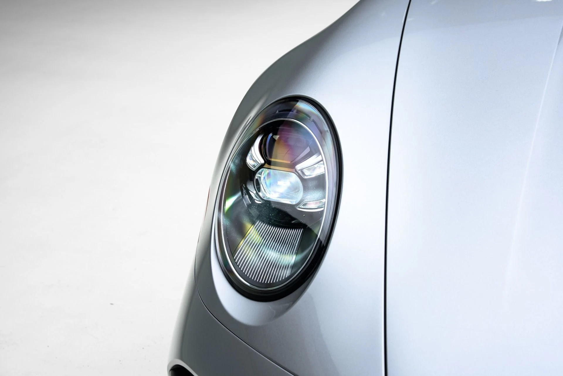 mph009_1211694466_Used_2021_Porsche_911_Turbo_S_1776281104_a7e517dec8