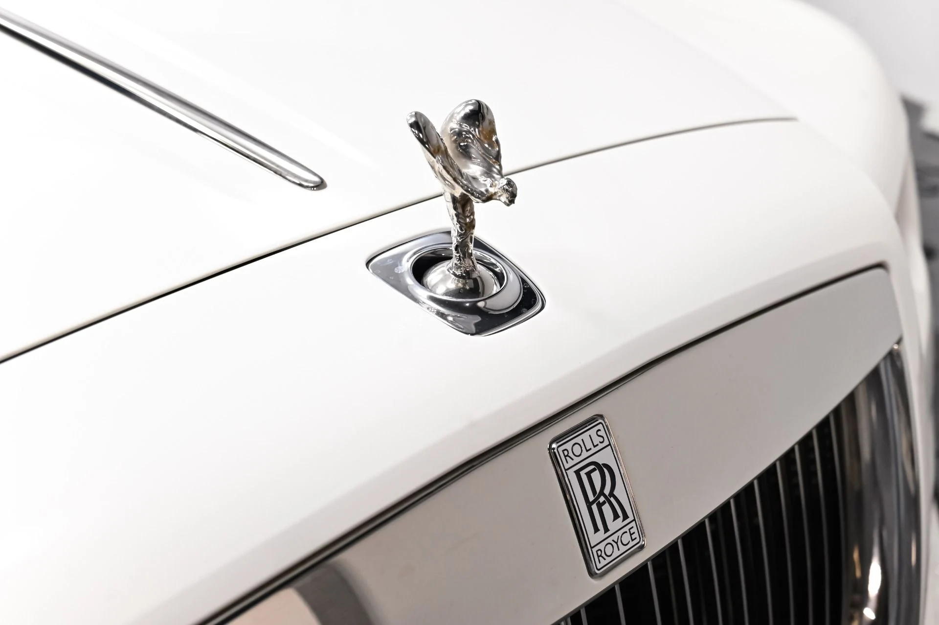mph009_1214214830_Used_2017_Rolls_Royce_Ghost_Base_1793114215_a668db9e03