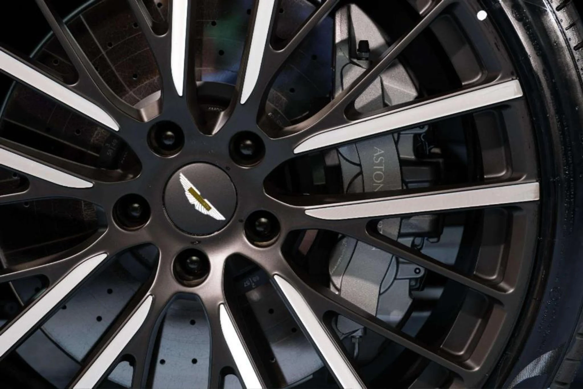 mph009_1216028739_o_A_Svncm_M_Wrr_W_Bwvx2se6o_Ny_Ye_Vc_14193f707c