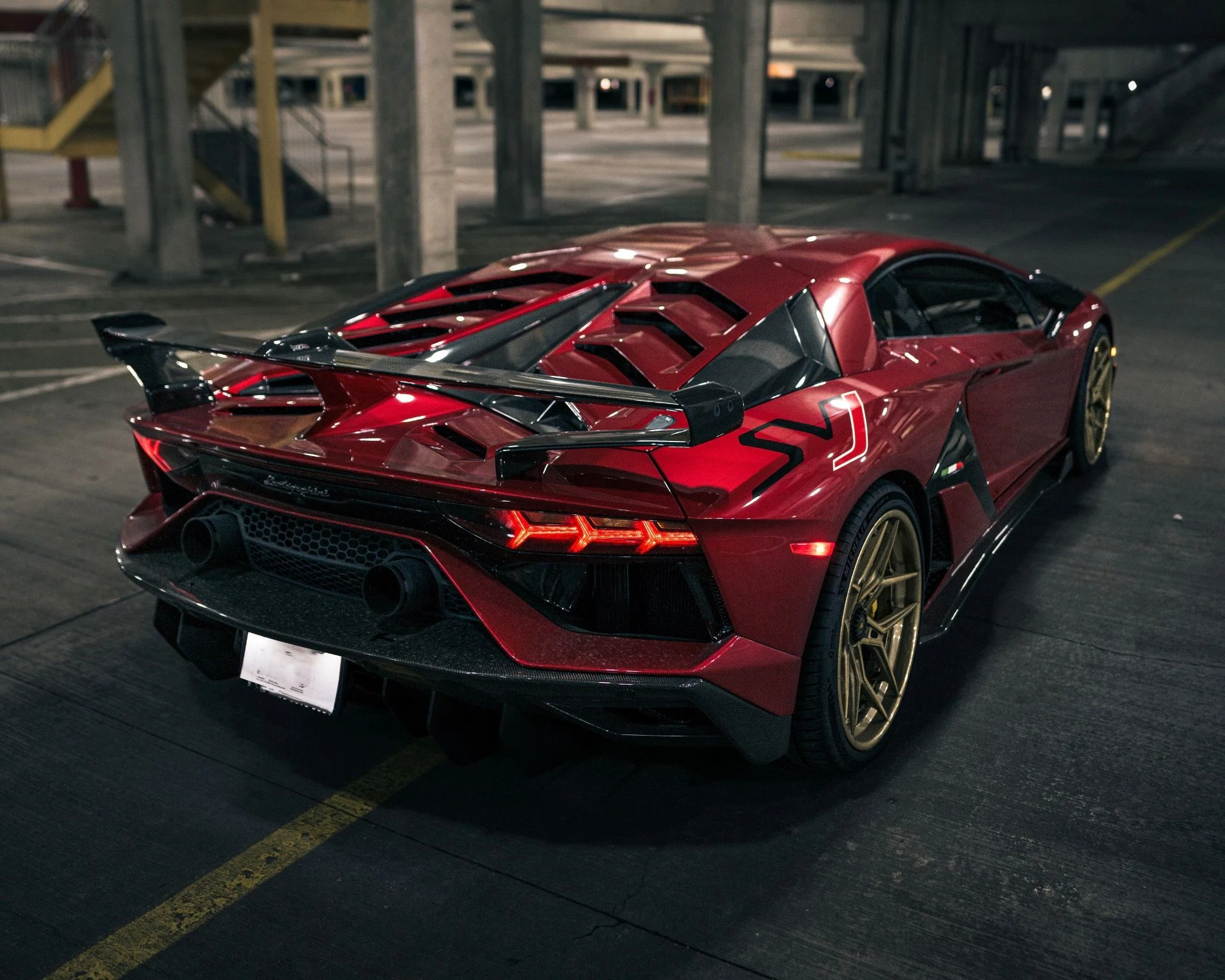 mph009_1228861218_Used_2020_Lamborghini_Aventador_LP_770_4_SVJ_1765319381_1c50b3661f