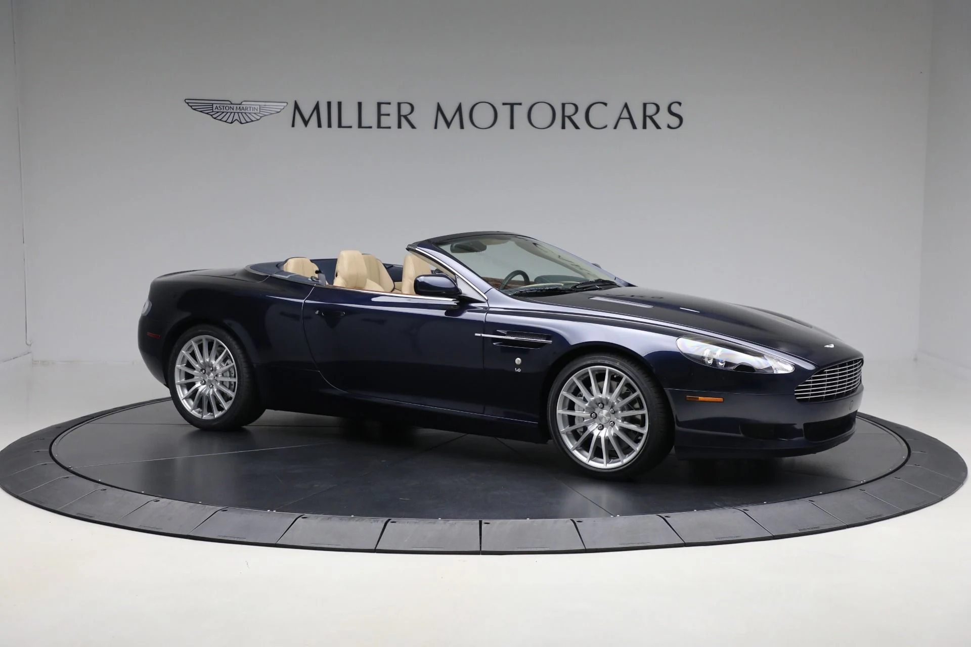 mph009_1232551347_Used_2007_Aston_Martin_DB_9_Volante_9a061012e1