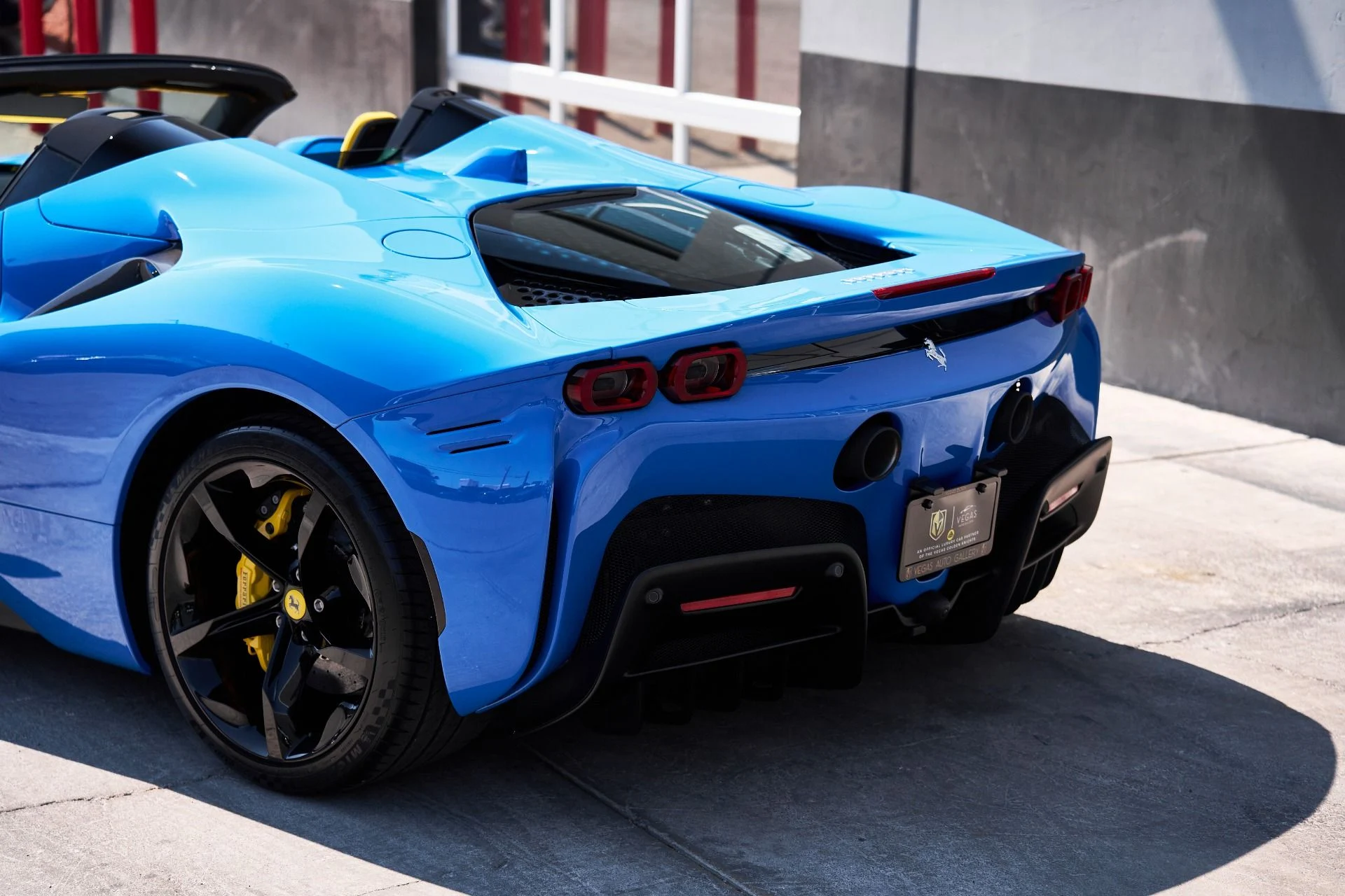 mph009_1237238134_Used_2024_Ferrari_SF_90_Spider_Base_1752630680_d45939480a