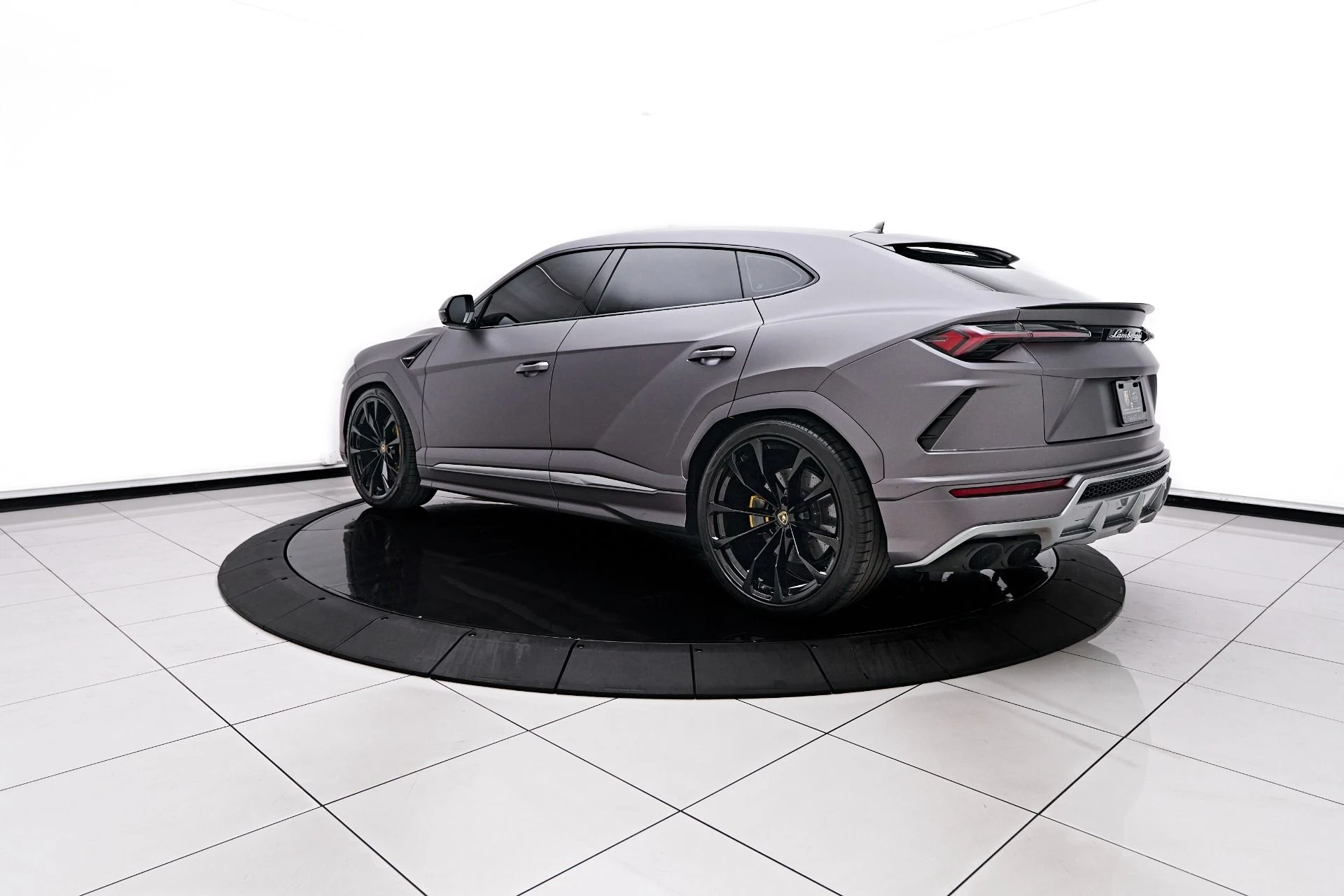 mph009_1239179098_Used_2021_Lamborghini_Urus_Base_1758751733_cf9e170954